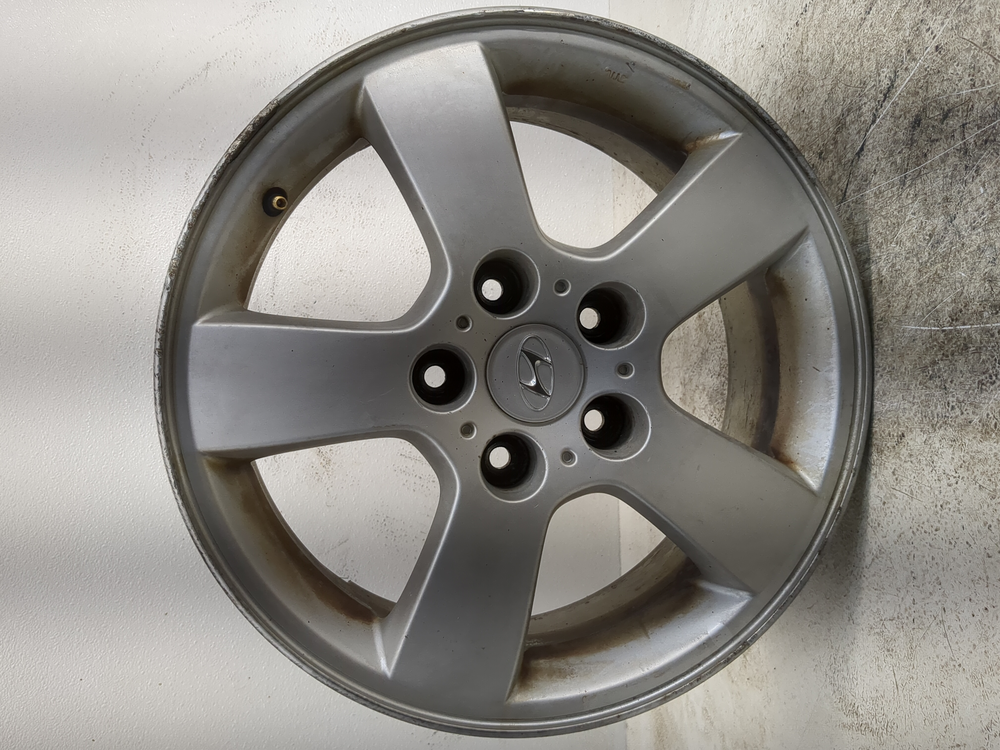 2005-2009 Hyundai Tucson Oem Wheel Rim 1191796 - Oemusedautoparts1.com