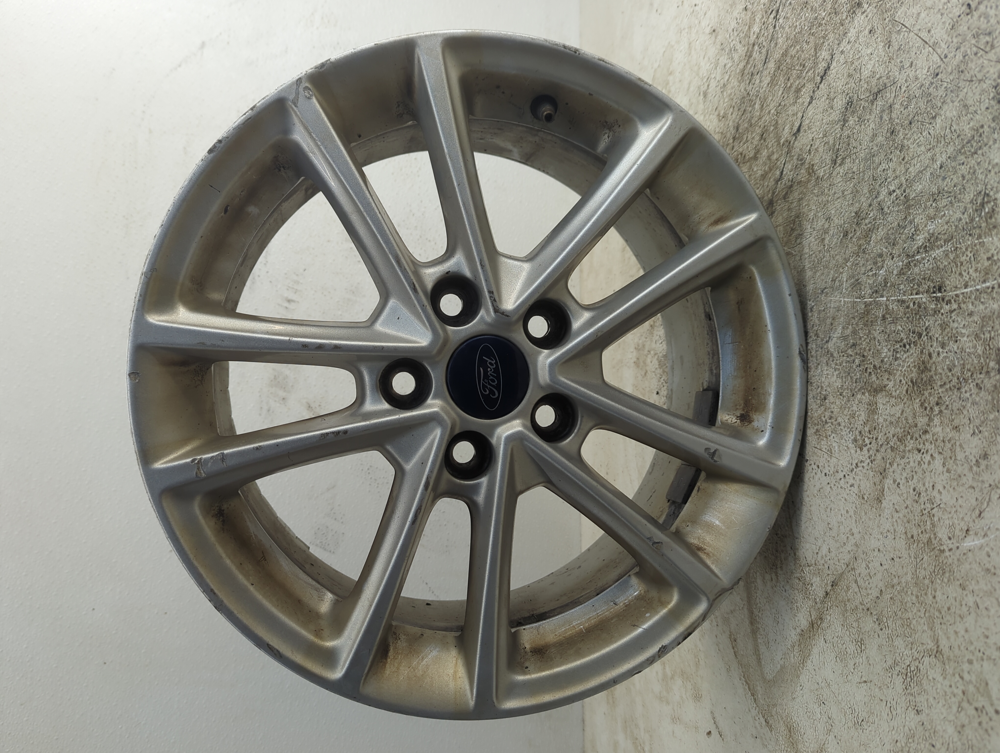 2015-2018 Ford Focus Oem Wheel Rim 1192953 - Oemusedautoparts1.com