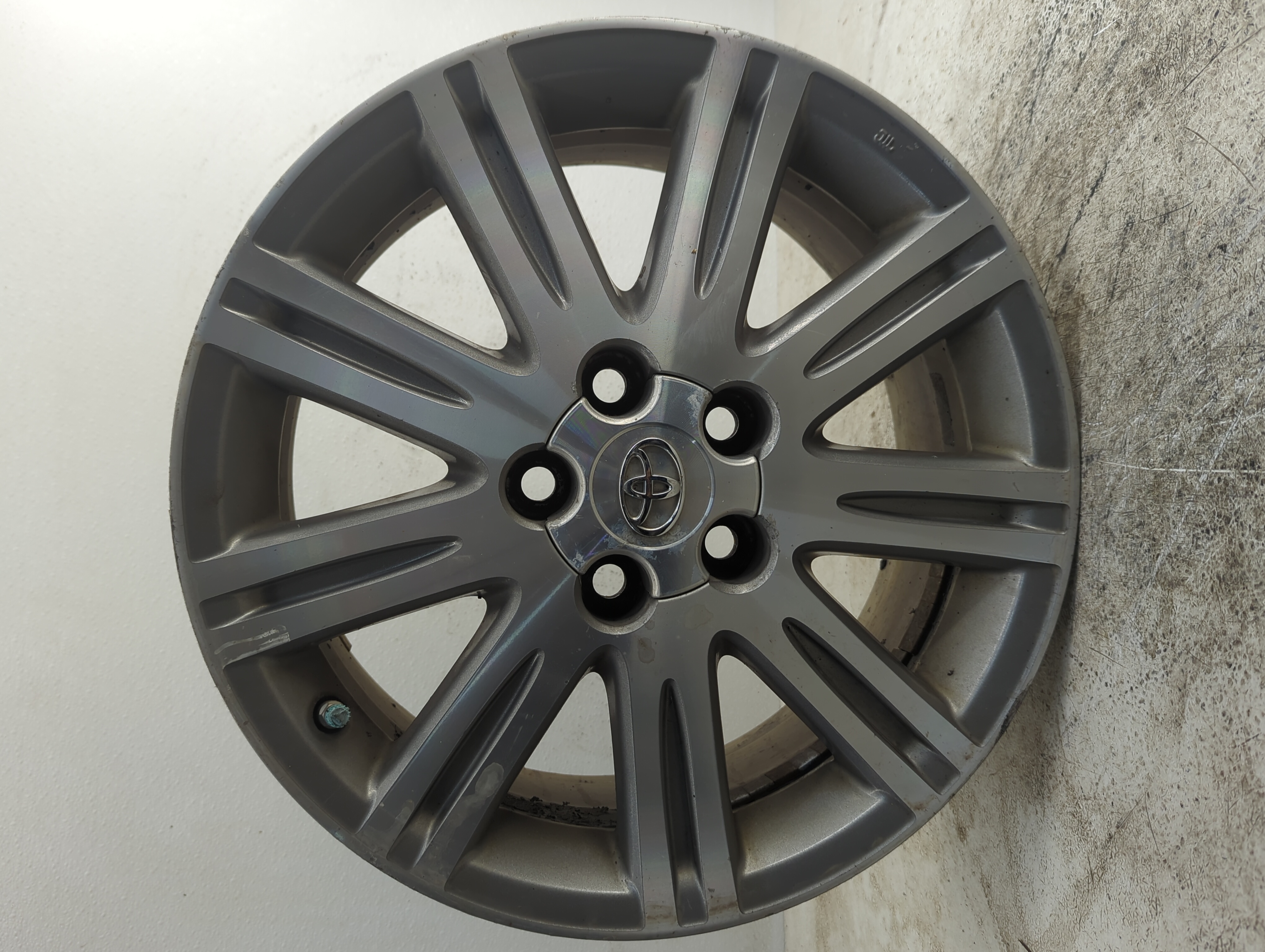2005-2010 Toyota Avalon Oem Wheel Rim 1193079 - Oemusedautoparts1.com
