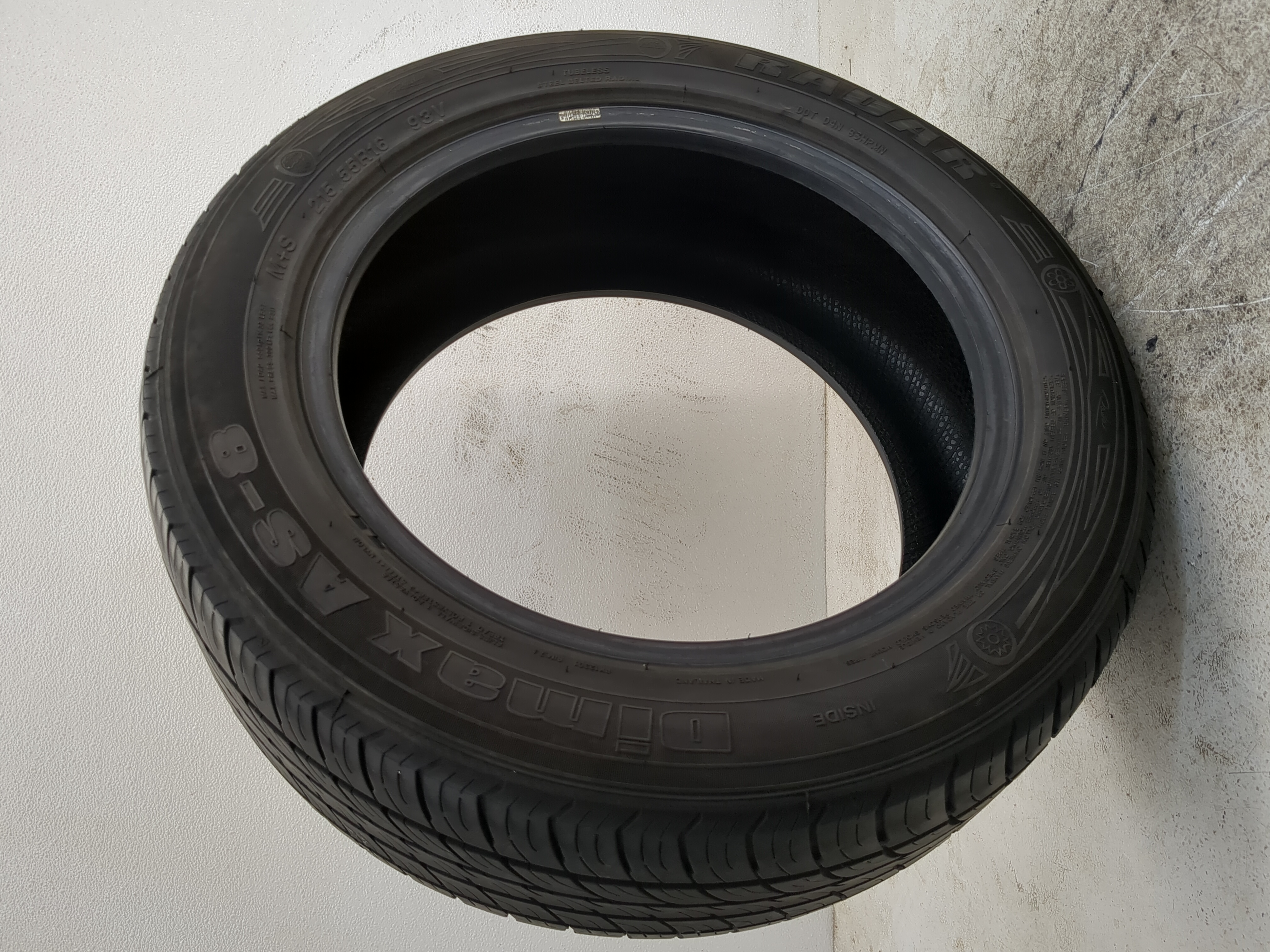 Used Tire 215/55R16 RADAR DIMAX A/S-8 93V - Tread Depth 8/32 - Oemusedautoparts1.com