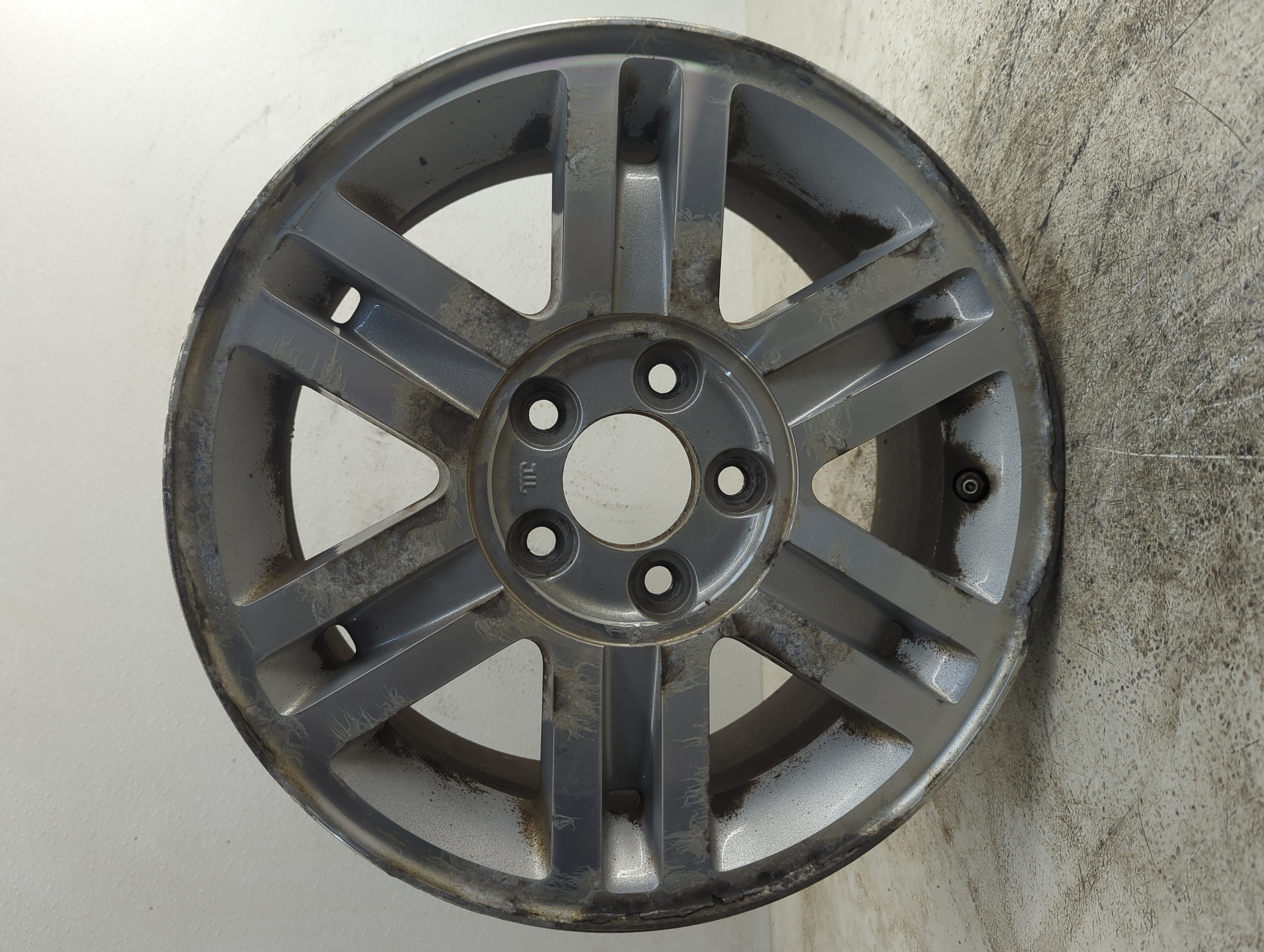2002-2005 Mercury Mountaineer Oem Wheel Rim 1194432 - Oemusedautoparts1.com