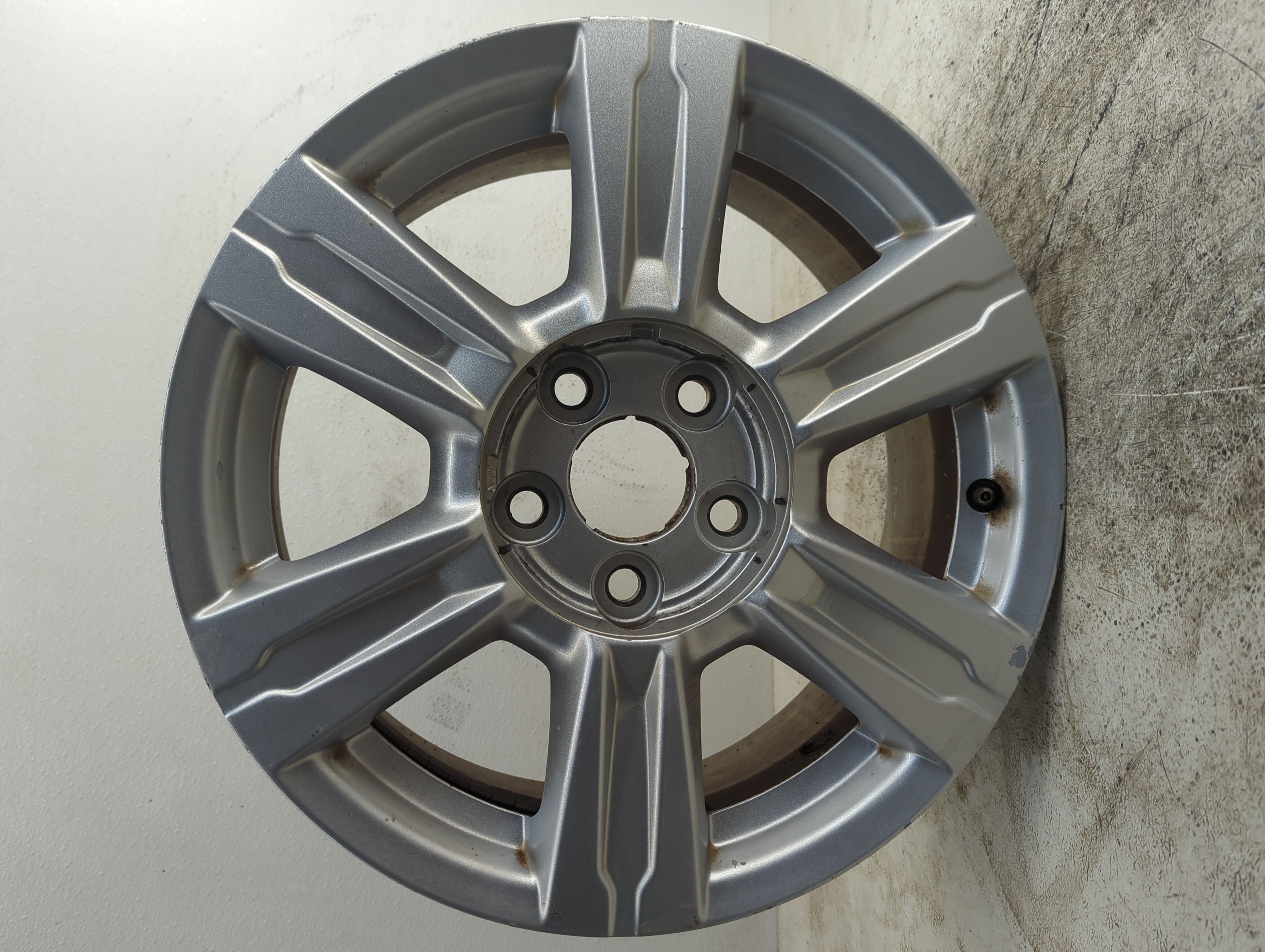 2014-2017 Gmc Terrain Oem Wheel Rim 1194843 - Oemusedautoparts1.com
