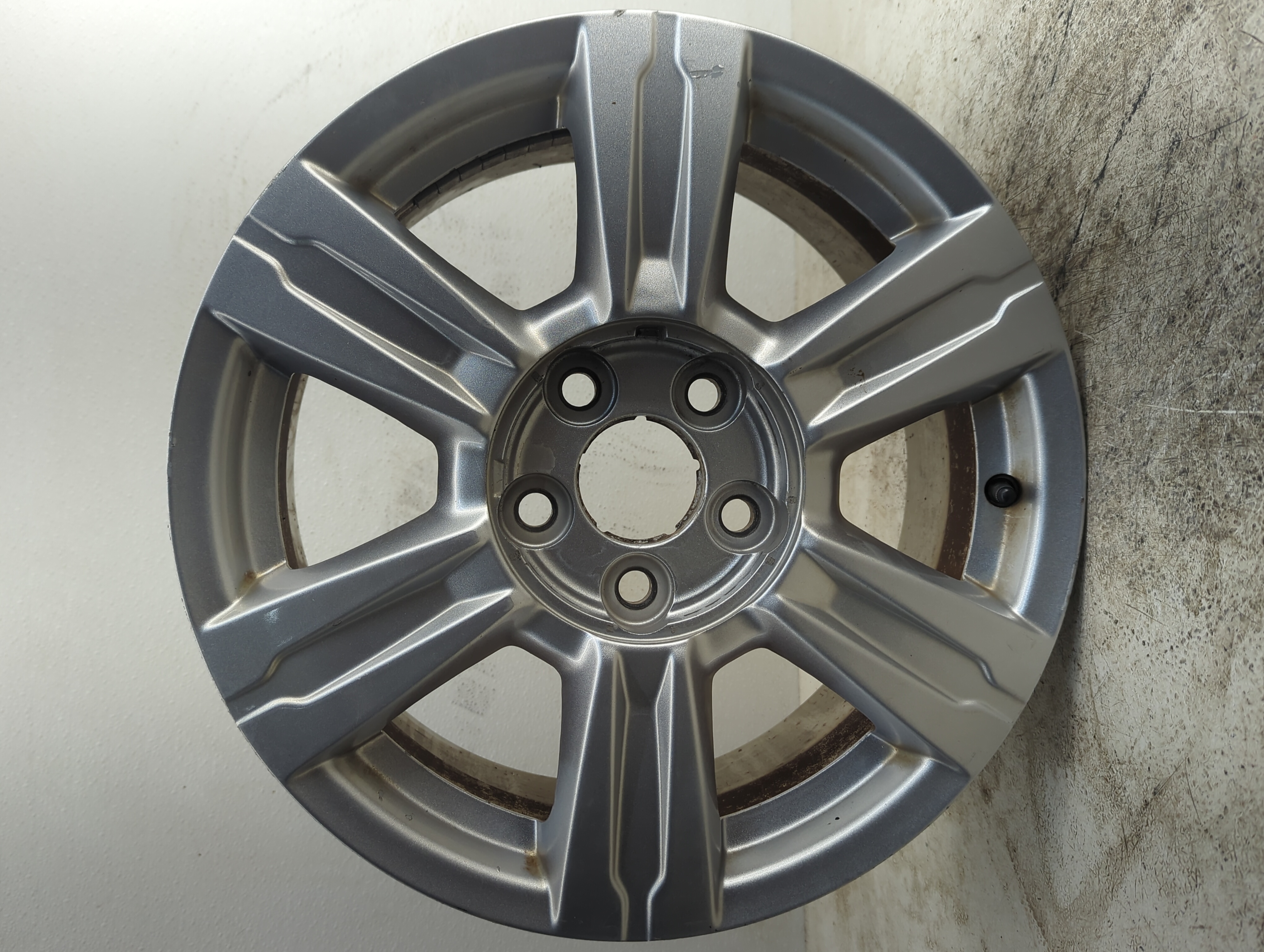 2014-2017 Gmc Terrain Oem Wheel Rim 1194844 - Oemusedautoparts1.com