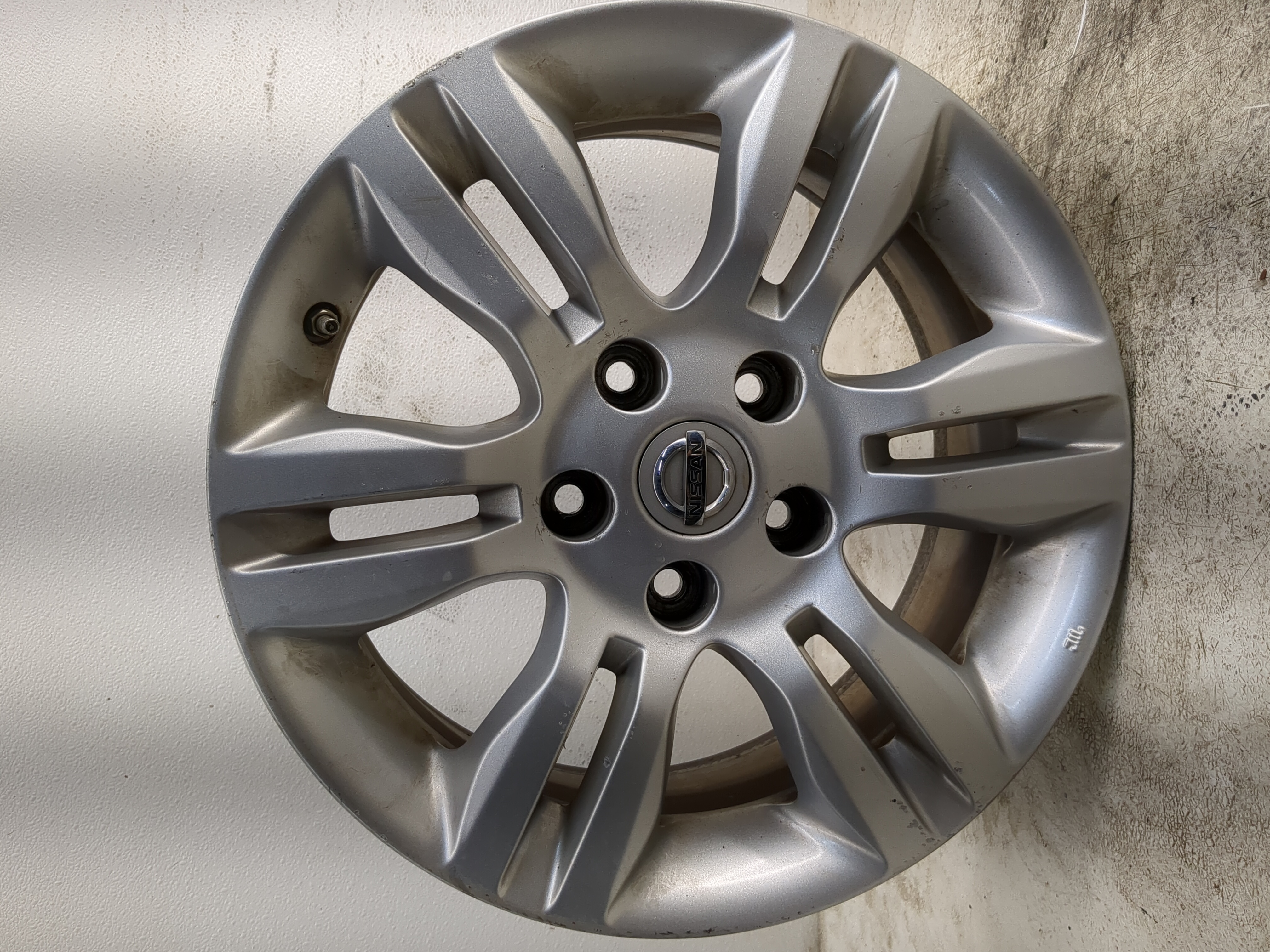 2010-2013 Nissan Altima Oem Wheel Rim 1200768 - Oemusedautoparts1.com