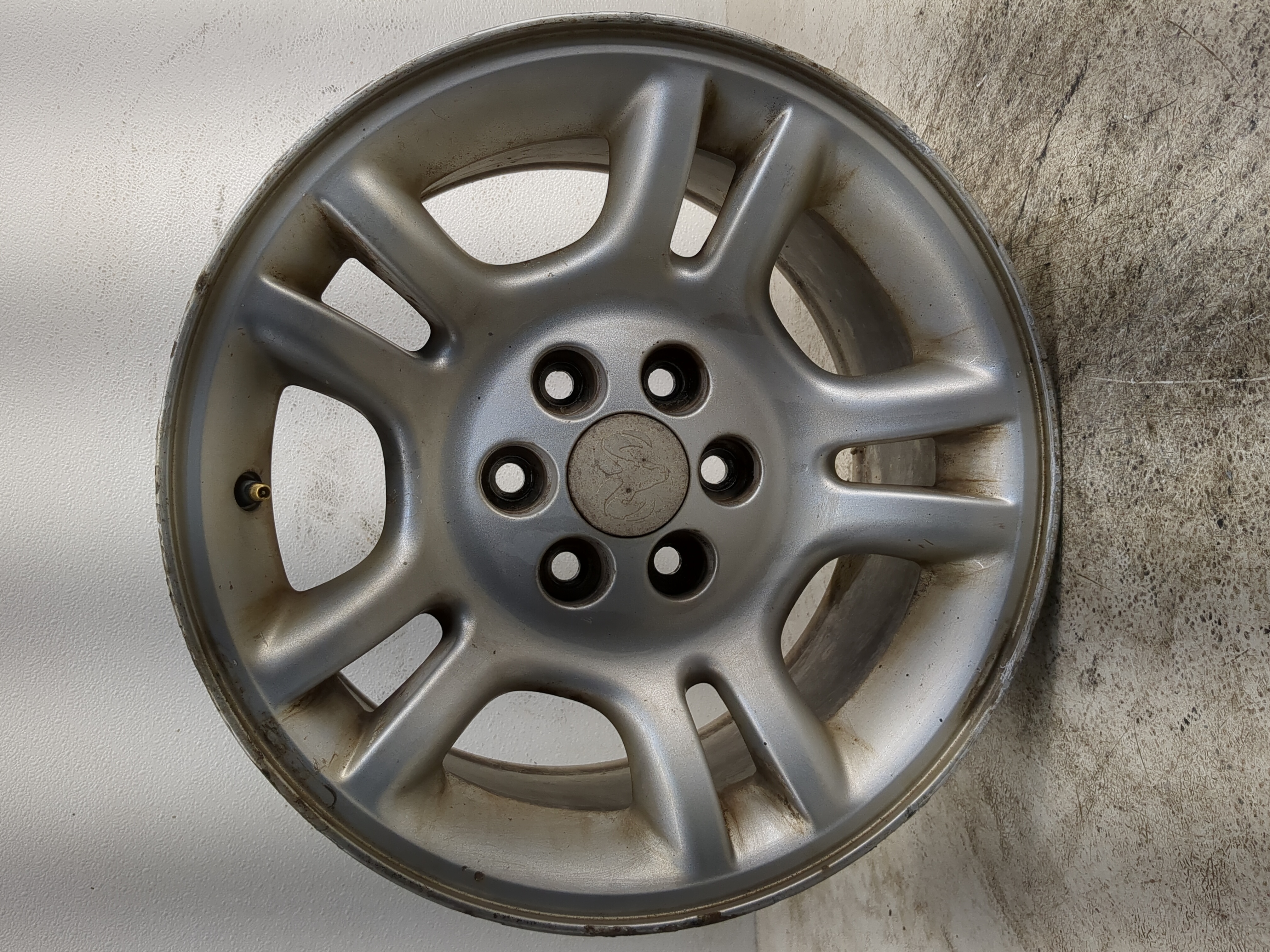 2001-2004 Dodge Dakota Oem Wheel Rim 1201174 - Oemusedautoparts1.com