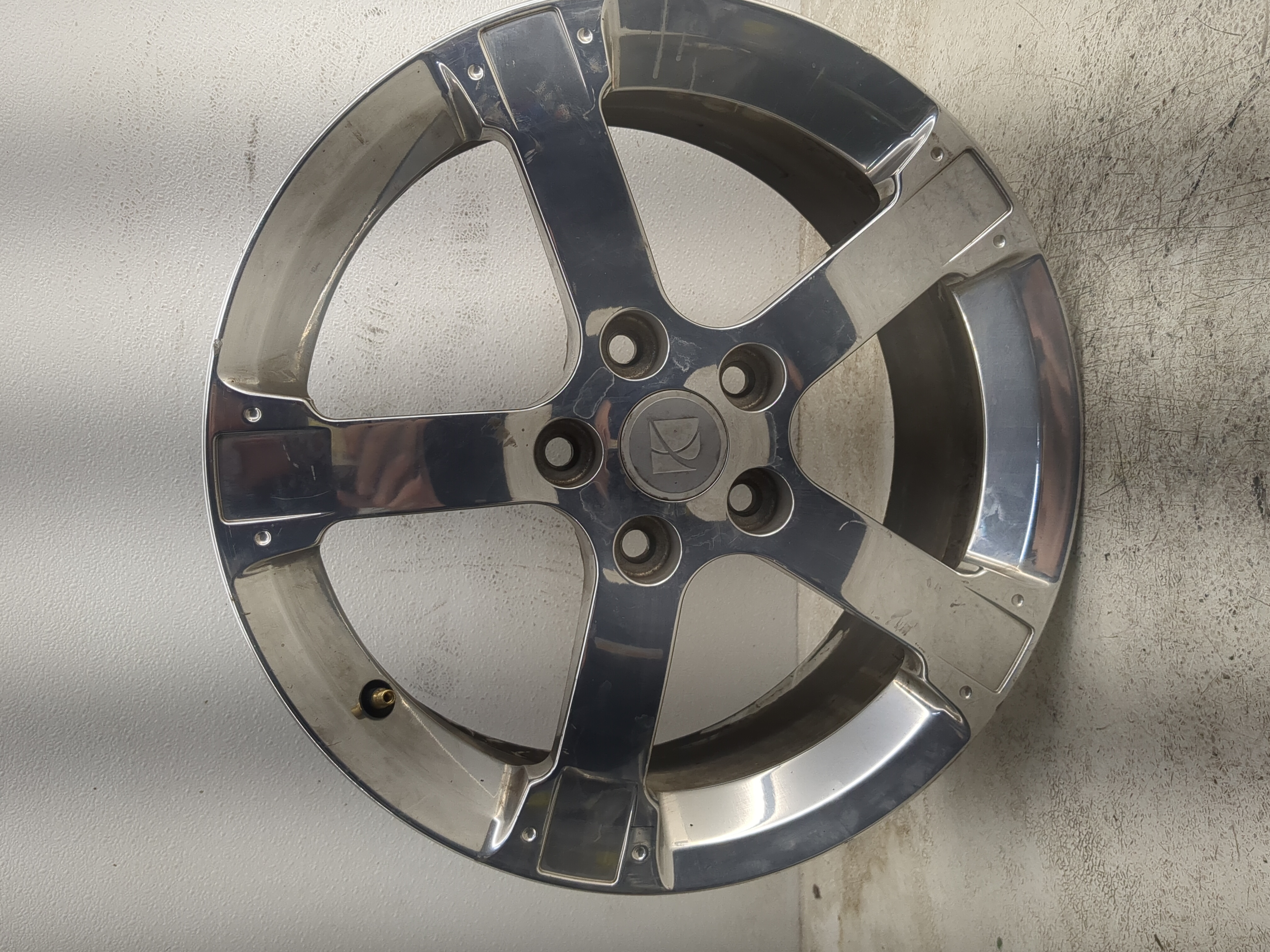 Picture of 2004-2010 Saturn Vue Oem Wheel Rim 1202855