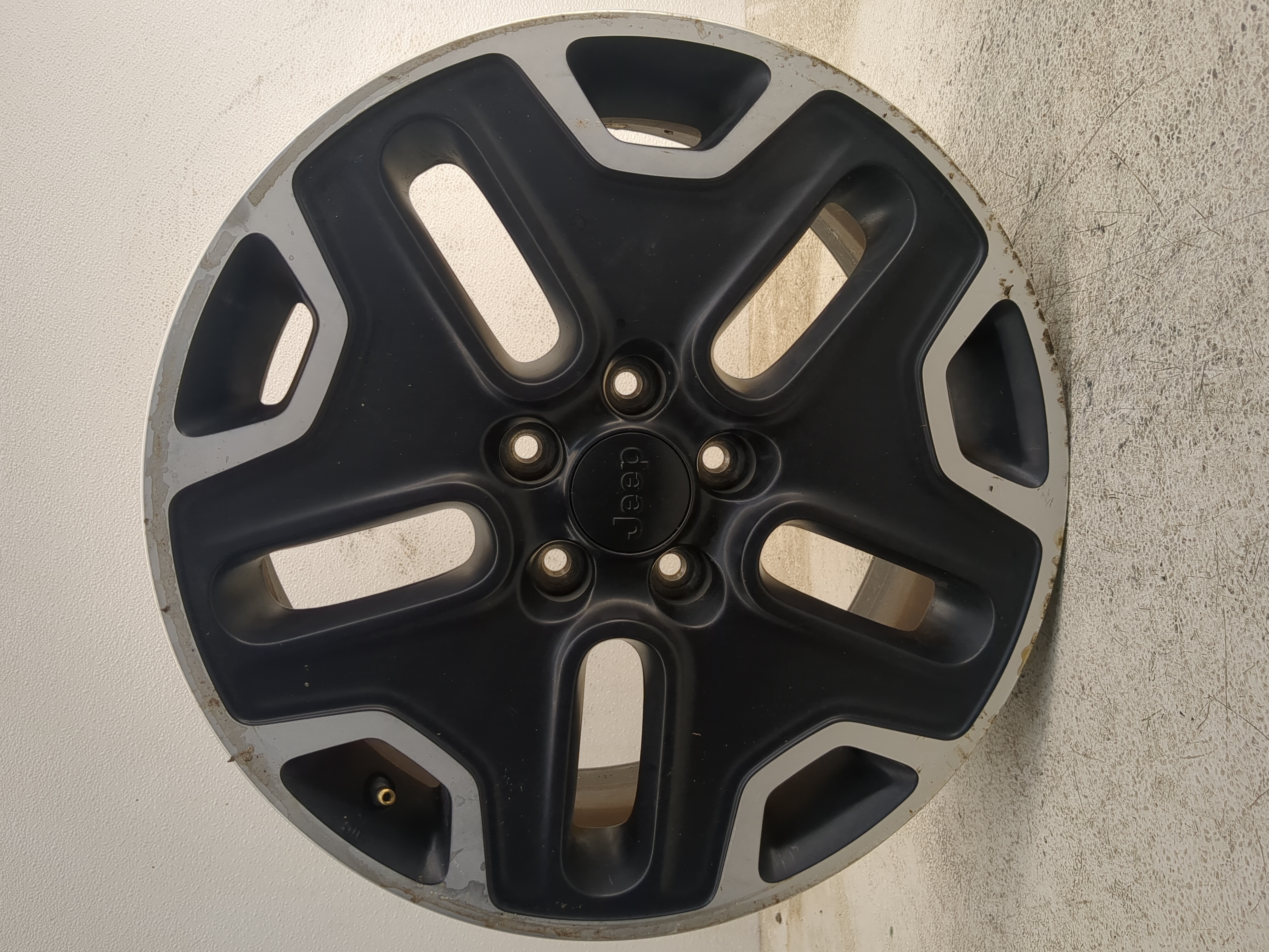 Picture of 2015-2017 Jeep Renegade Oem Wheel Rim 1204747
