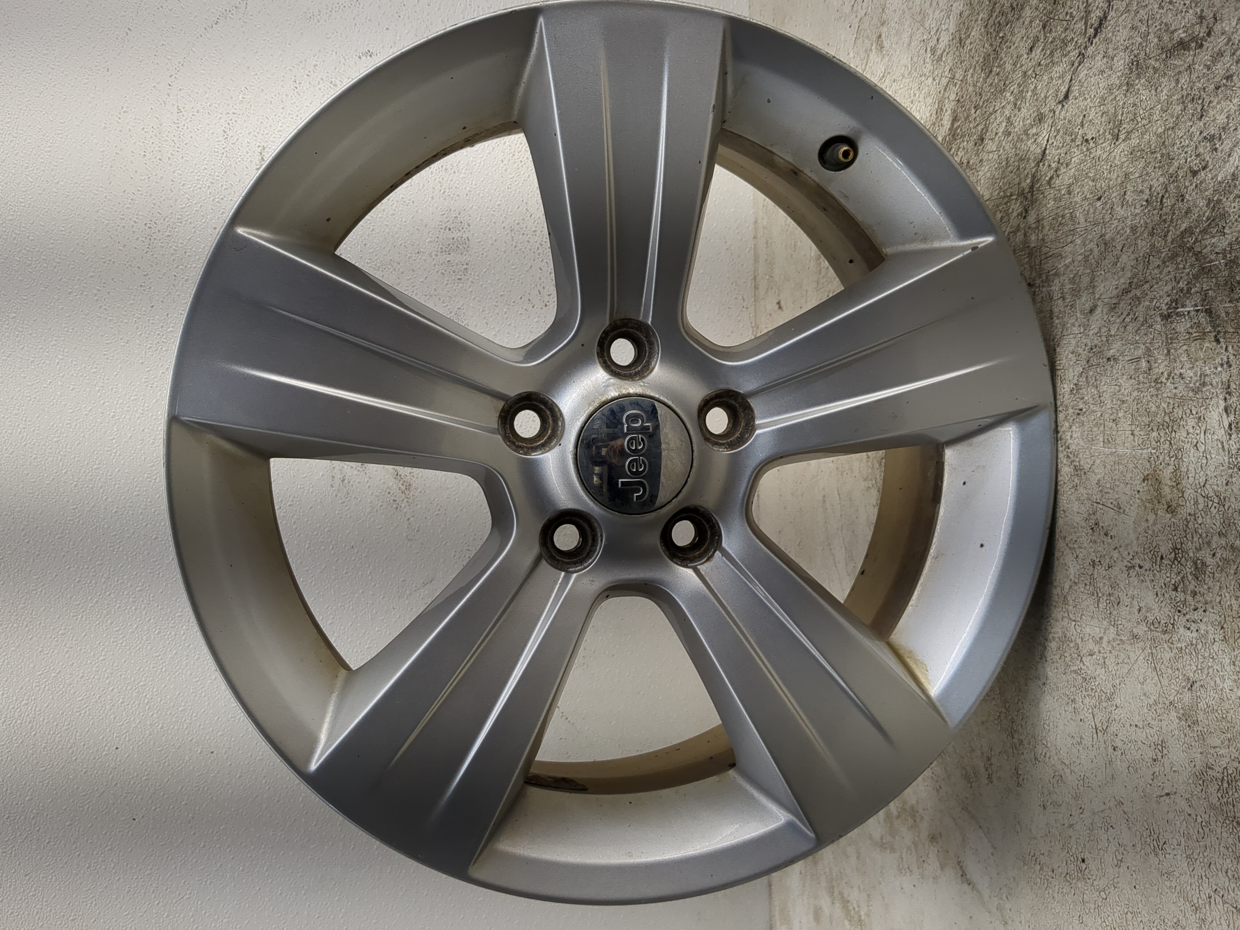 2011-2017 Jeep Compass Oem Wheel Rim 1204962 - Oemusedautoparts1.com