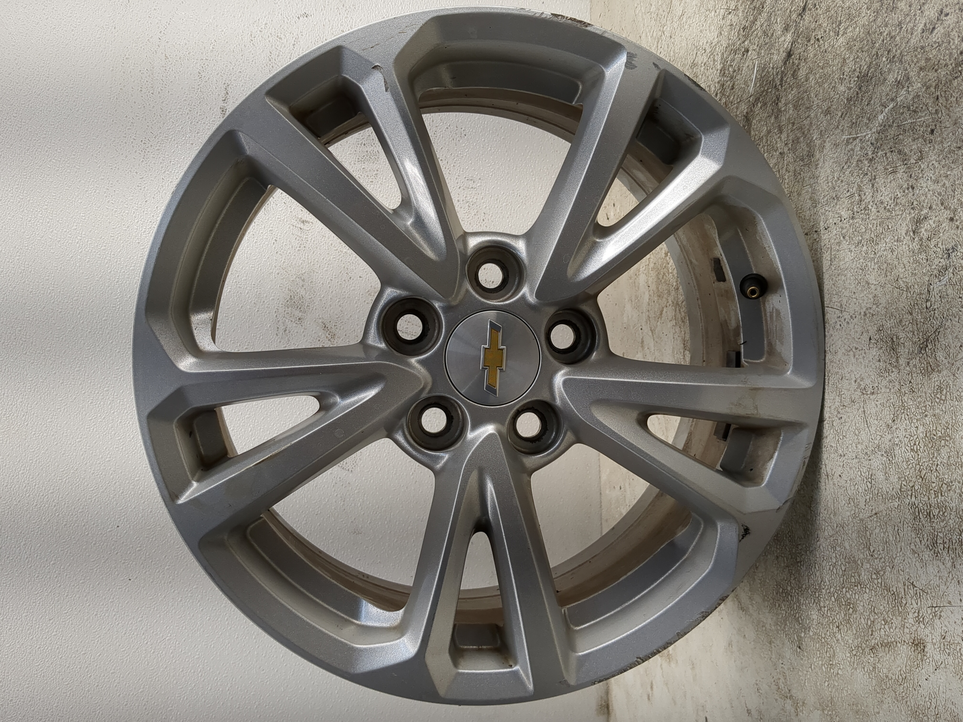 2016-2017 Chevrolet Equinox Oem Wheel Rim 1205013 - Oemusedautoparts1.com
