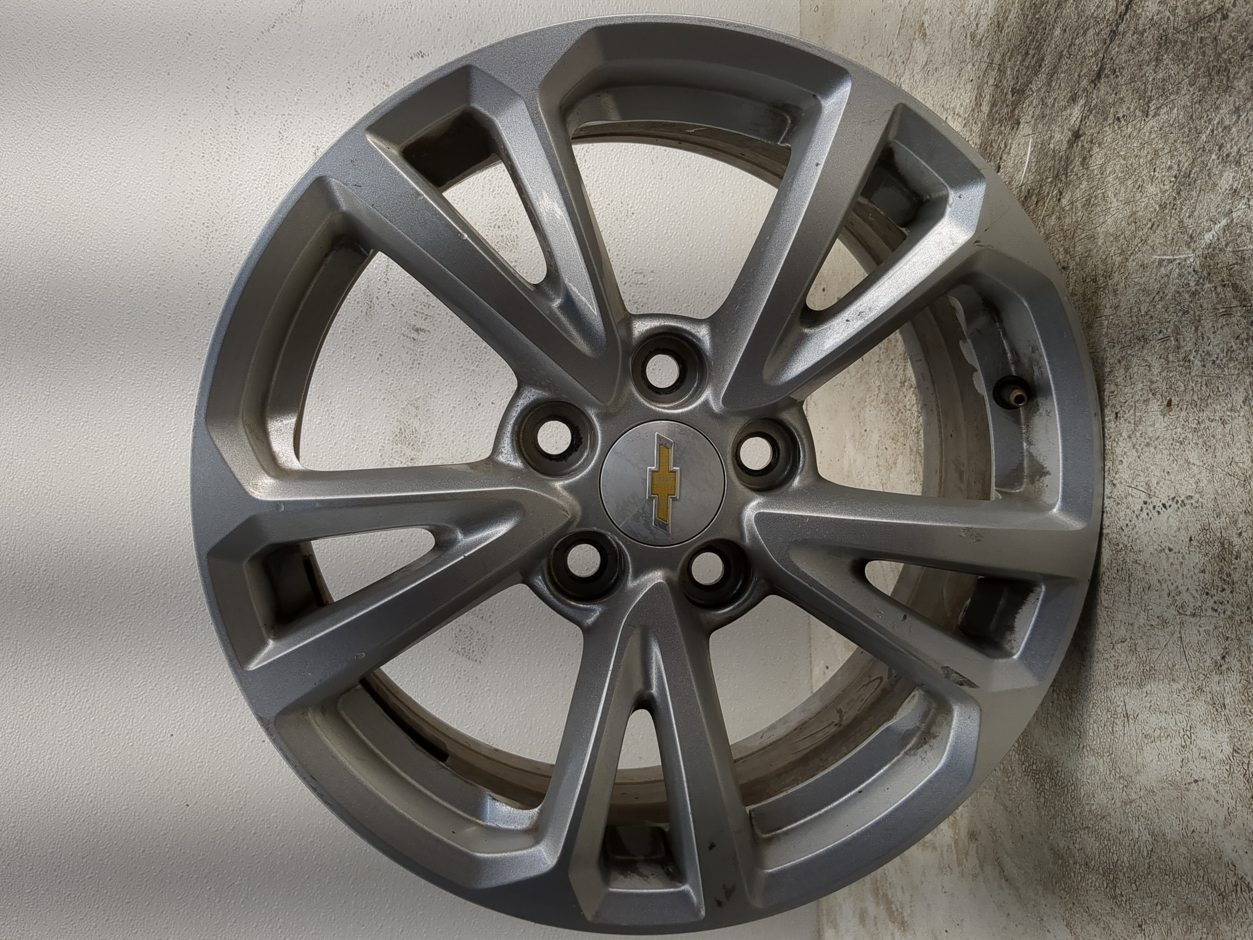 2016-2017 Chevrolet Equinox Oem Wheel Rim 1205015 - Oemusedautoparts1.com
