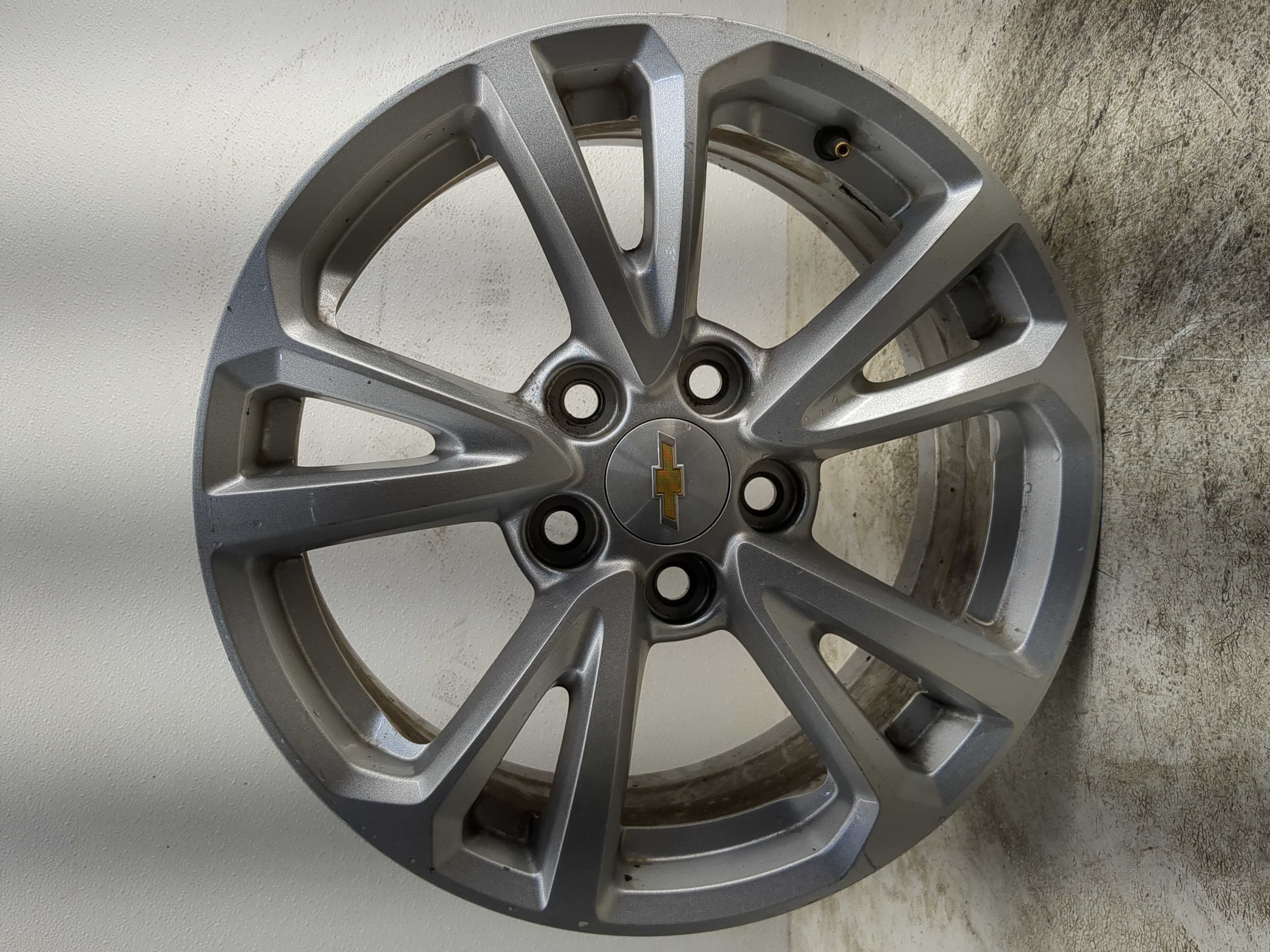 2016-2017 Chevrolet Equinox Oem Wheel Rim 1205016 - Oemusedautoparts1.com