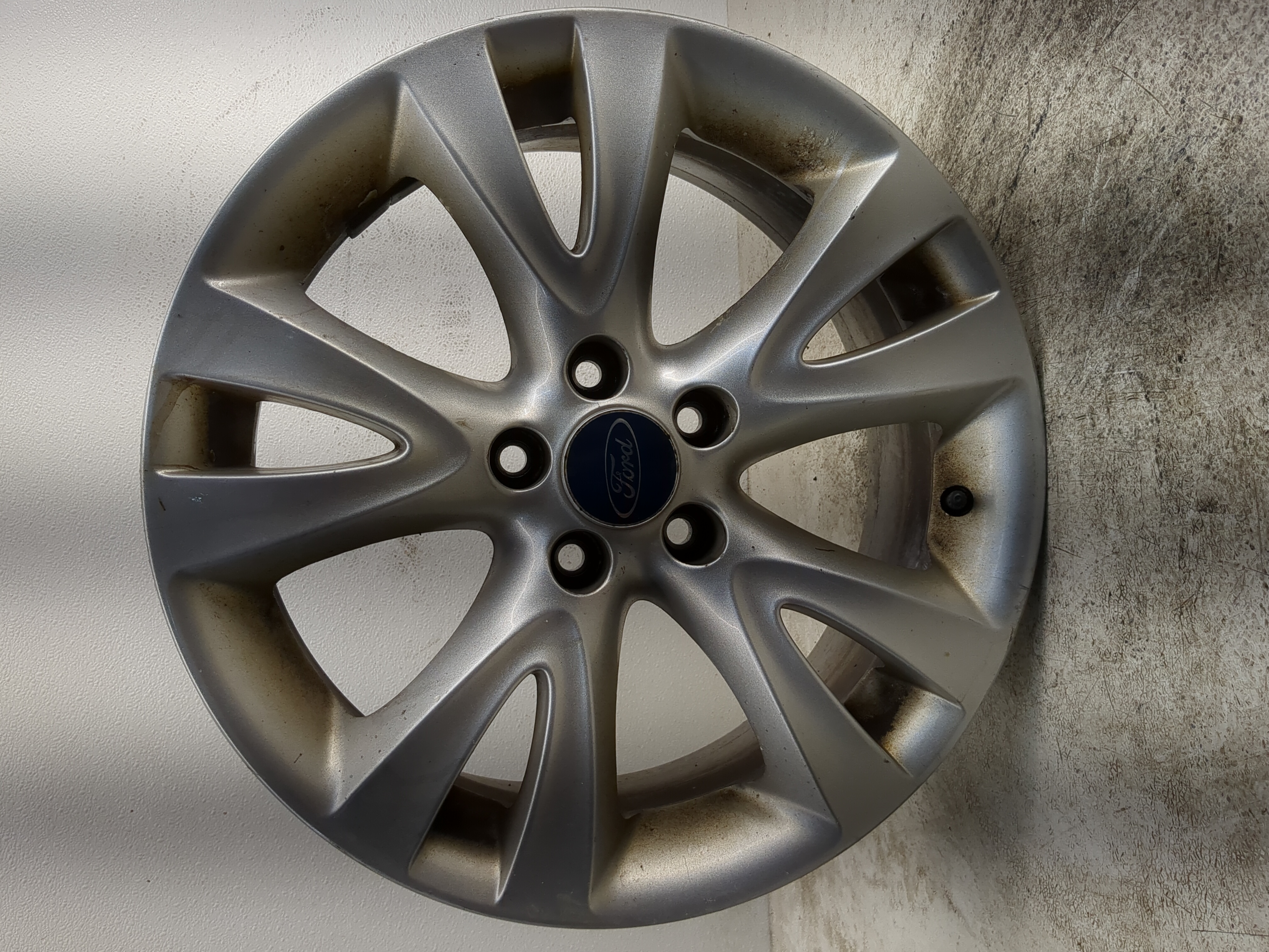 2010-2012 Ford Taurus Oem Wheel Rim 1205024 - Oemusedautoparts1.com