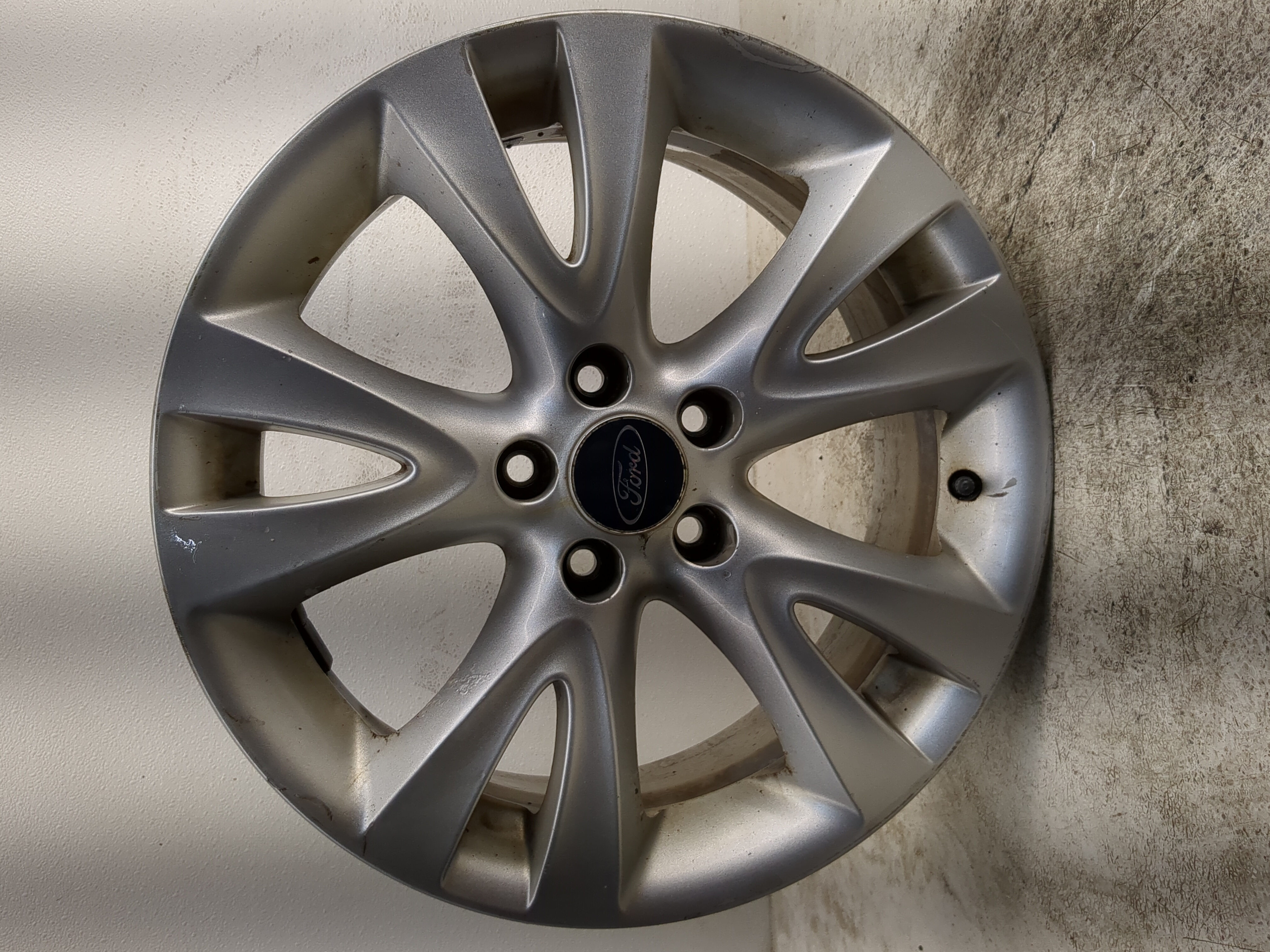 2010-2012 Ford Taurus Oem Wheel Rim 1205026 - Oemusedautoparts1.com
