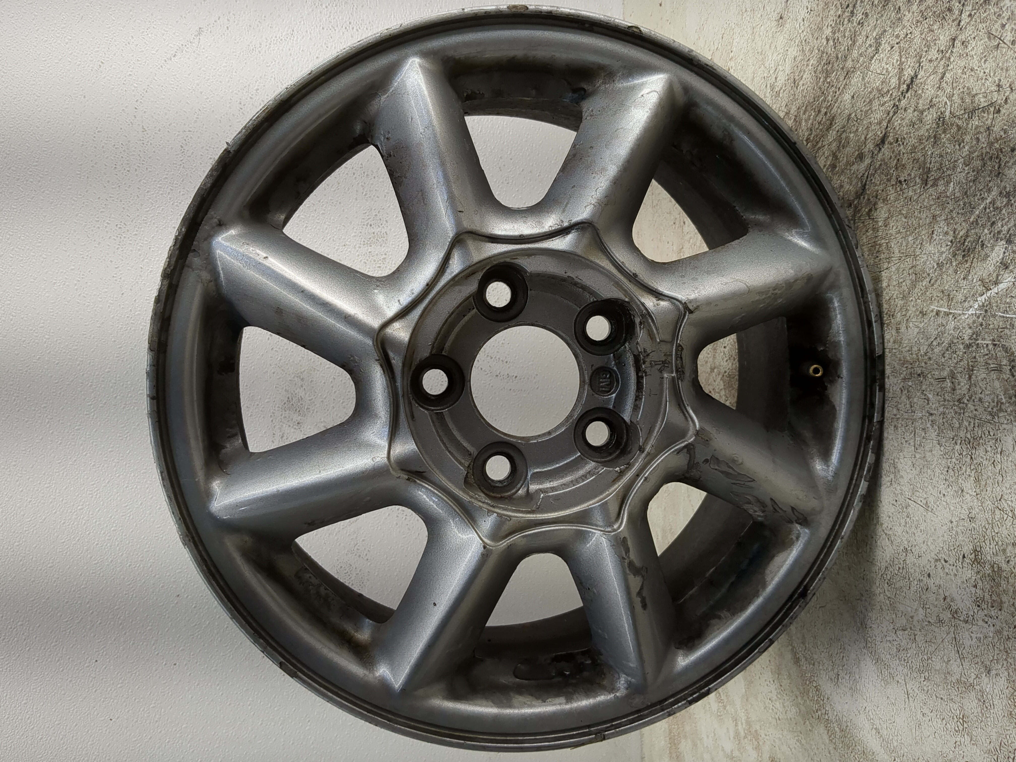 2003-2005 Buick Lesabre Oem Wheel Rim 1205094 - Oemusedautoparts1.com