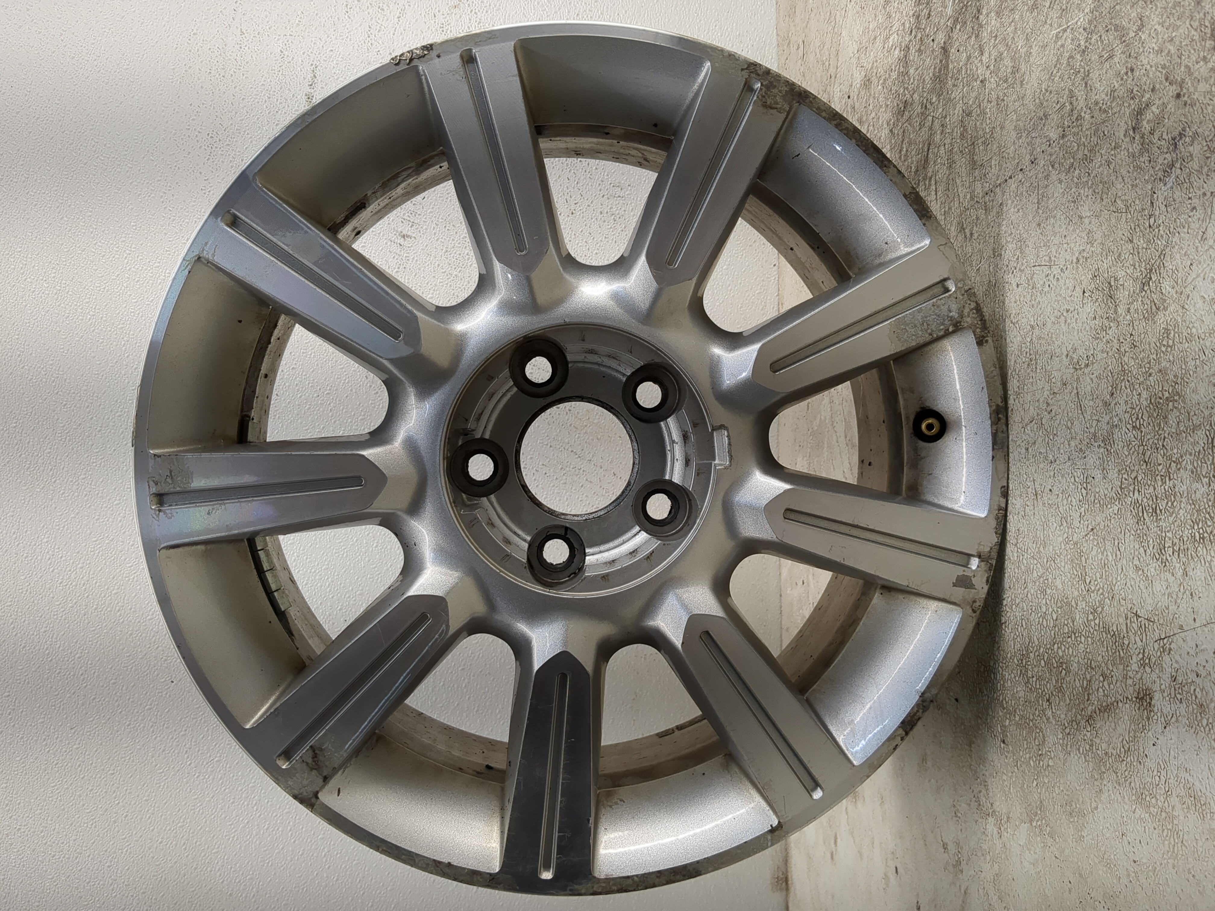 2010-2012 Lincoln Mkz Oem Wheel Rim 1208503 - Oemusedautoparts1.com