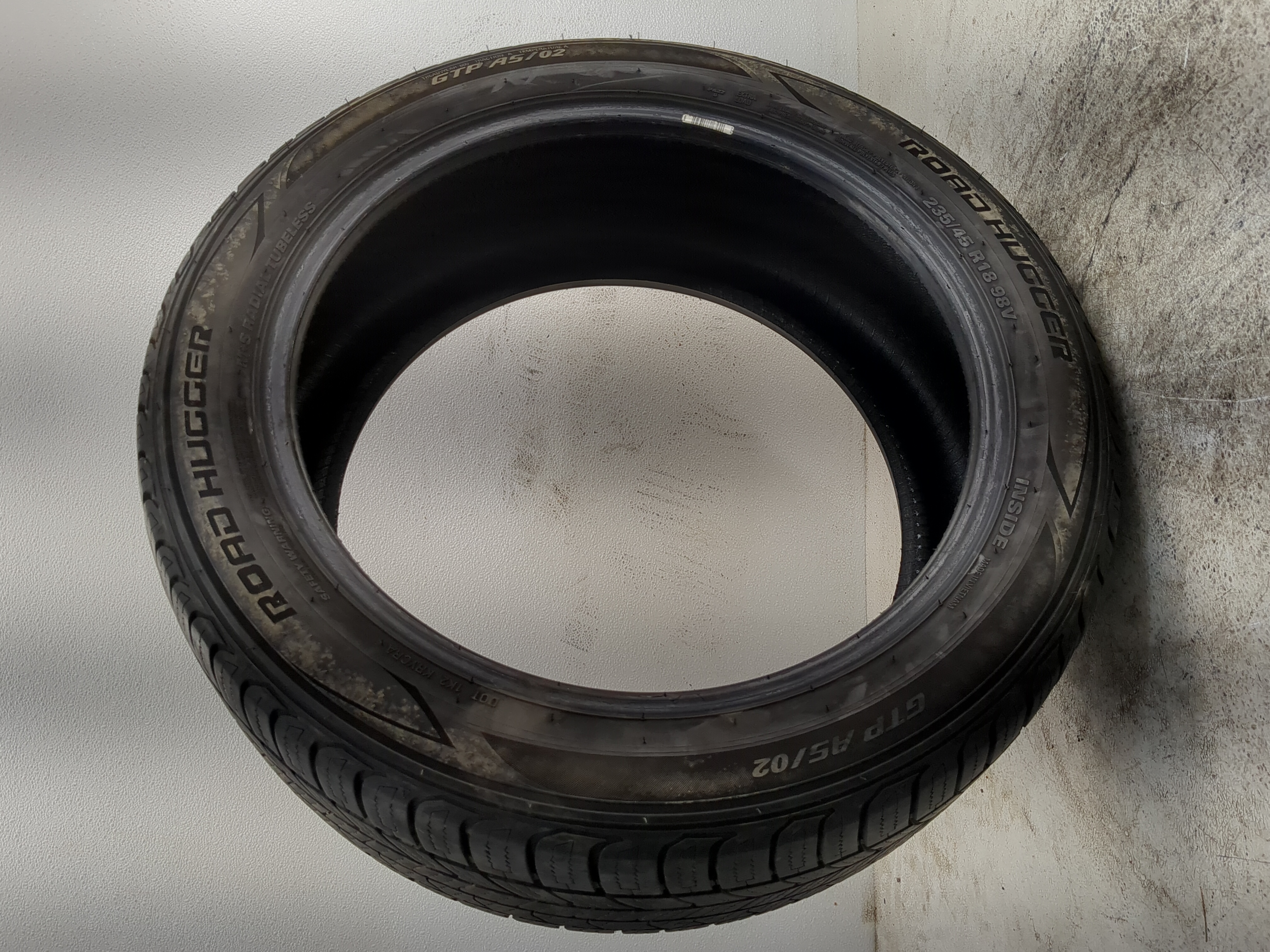 Picture of Used Tire 235/45R18 ROAD HUGGER GTP AS/02 98V - Tread Depth 9/32