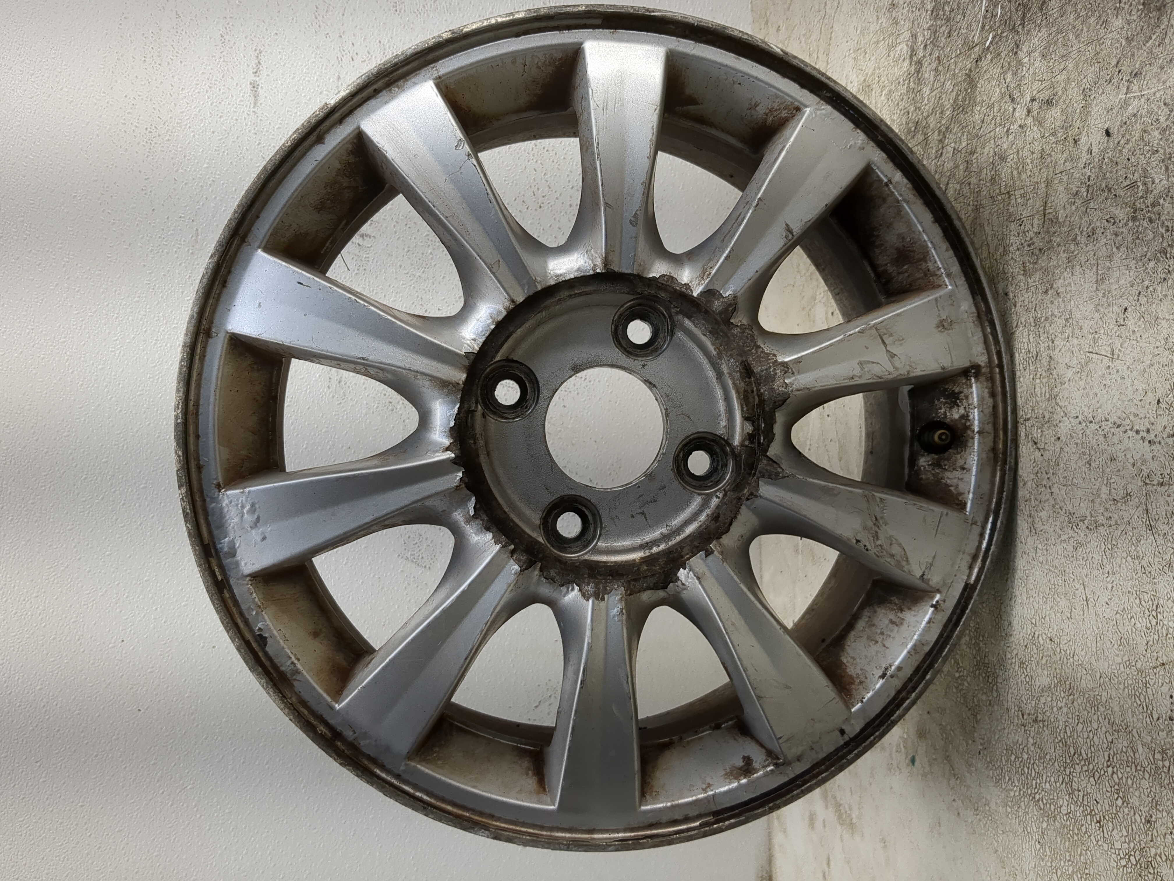2002-2005 Hyundai Sonata Oem Wheel Rim 1211580 - Oemusedautoparts1.com