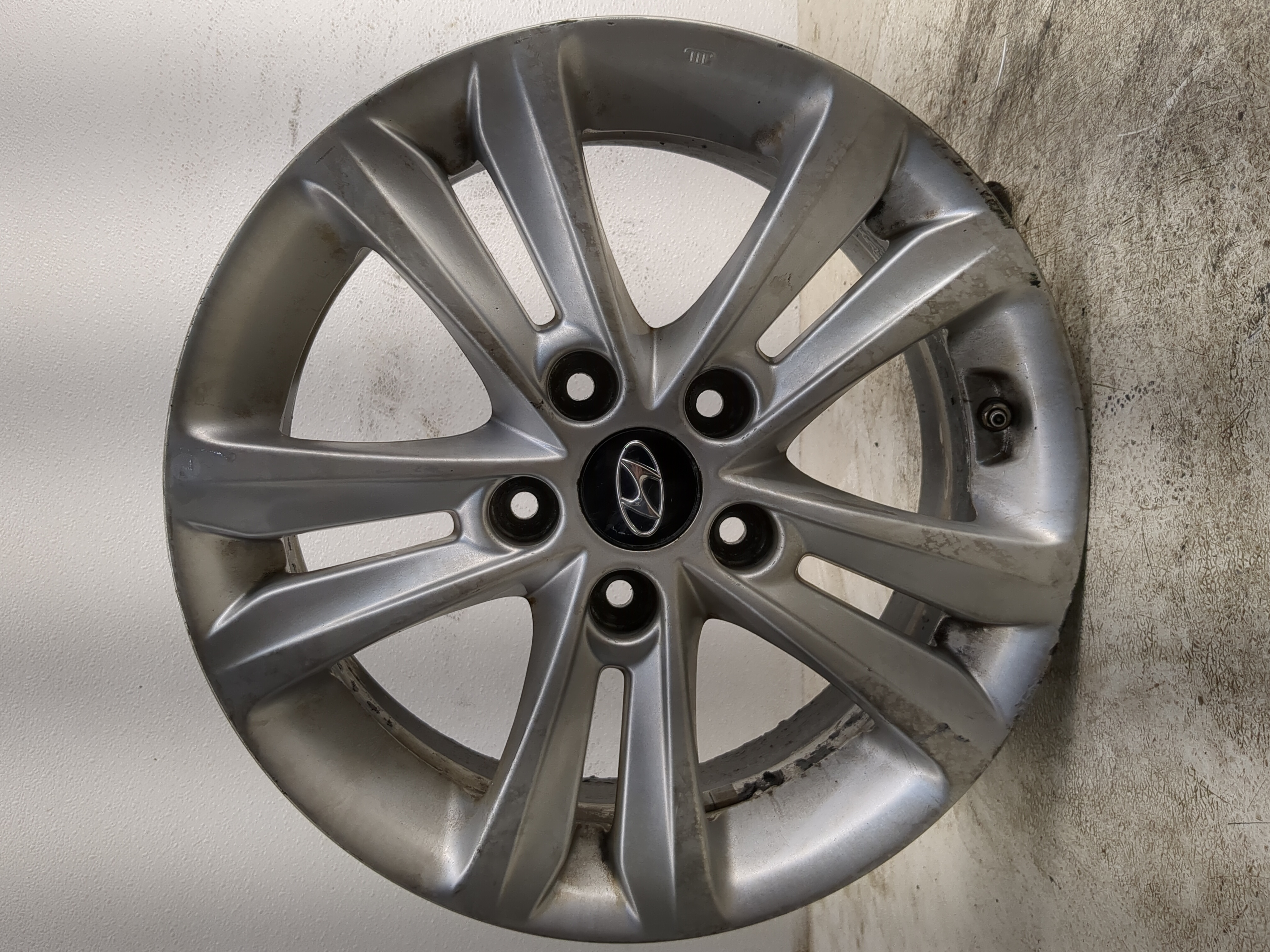 2011-2014 Hyundai Sonata Oem Wheel Rim 1212660 - Oemusedautoparts1.com