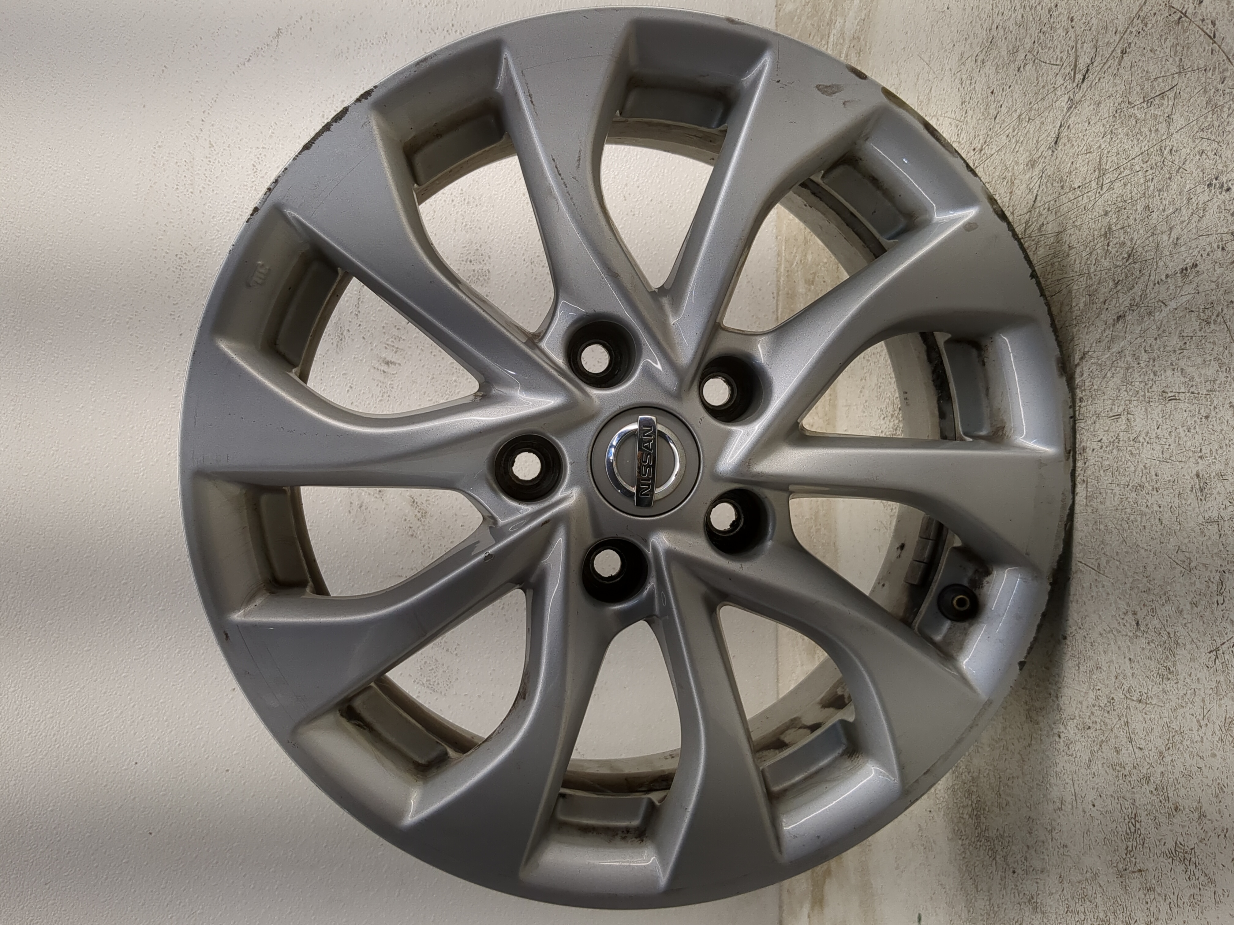 2016-2019 Nissan Sentra Oem Wheel Rim 1212755 - Oemusedautoparts1.com