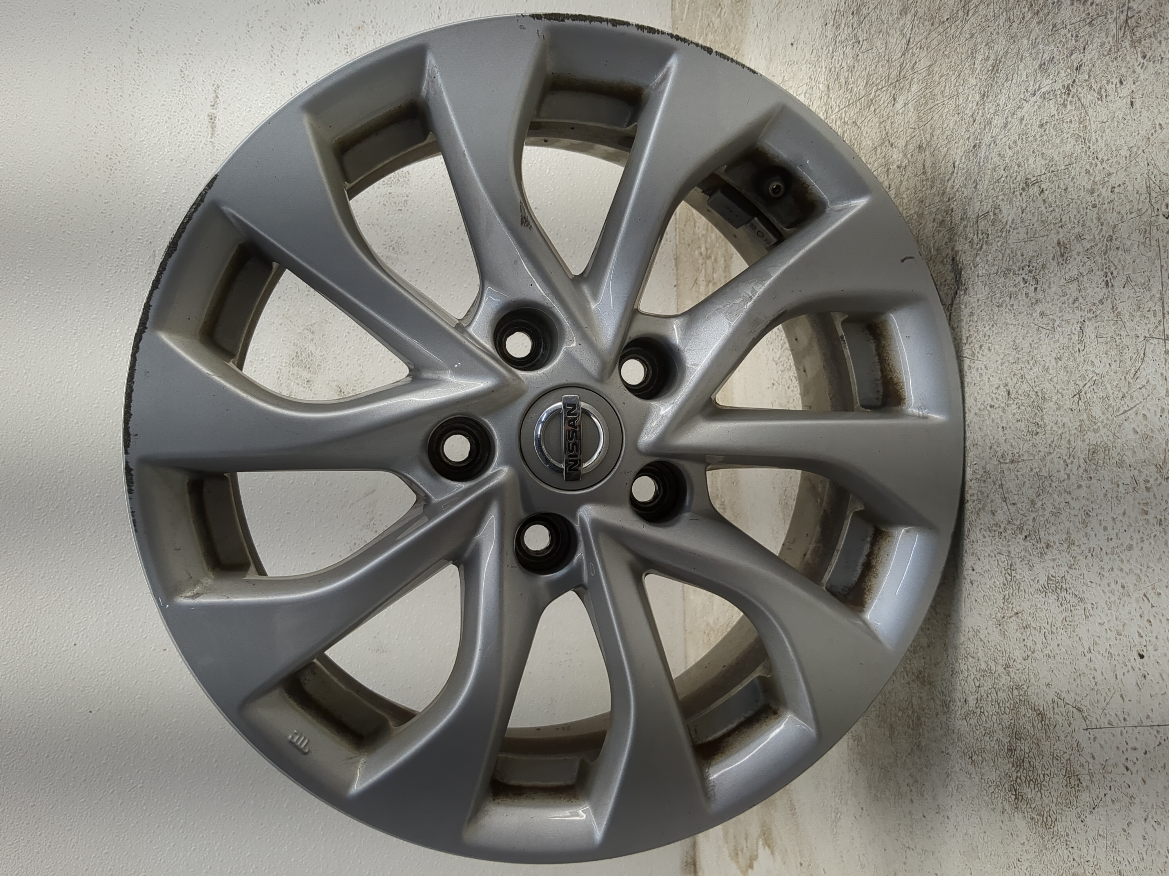 2016-2019 Nissan Sentra Oem Wheel Rim 1212756 - Oemusedautoparts1.com