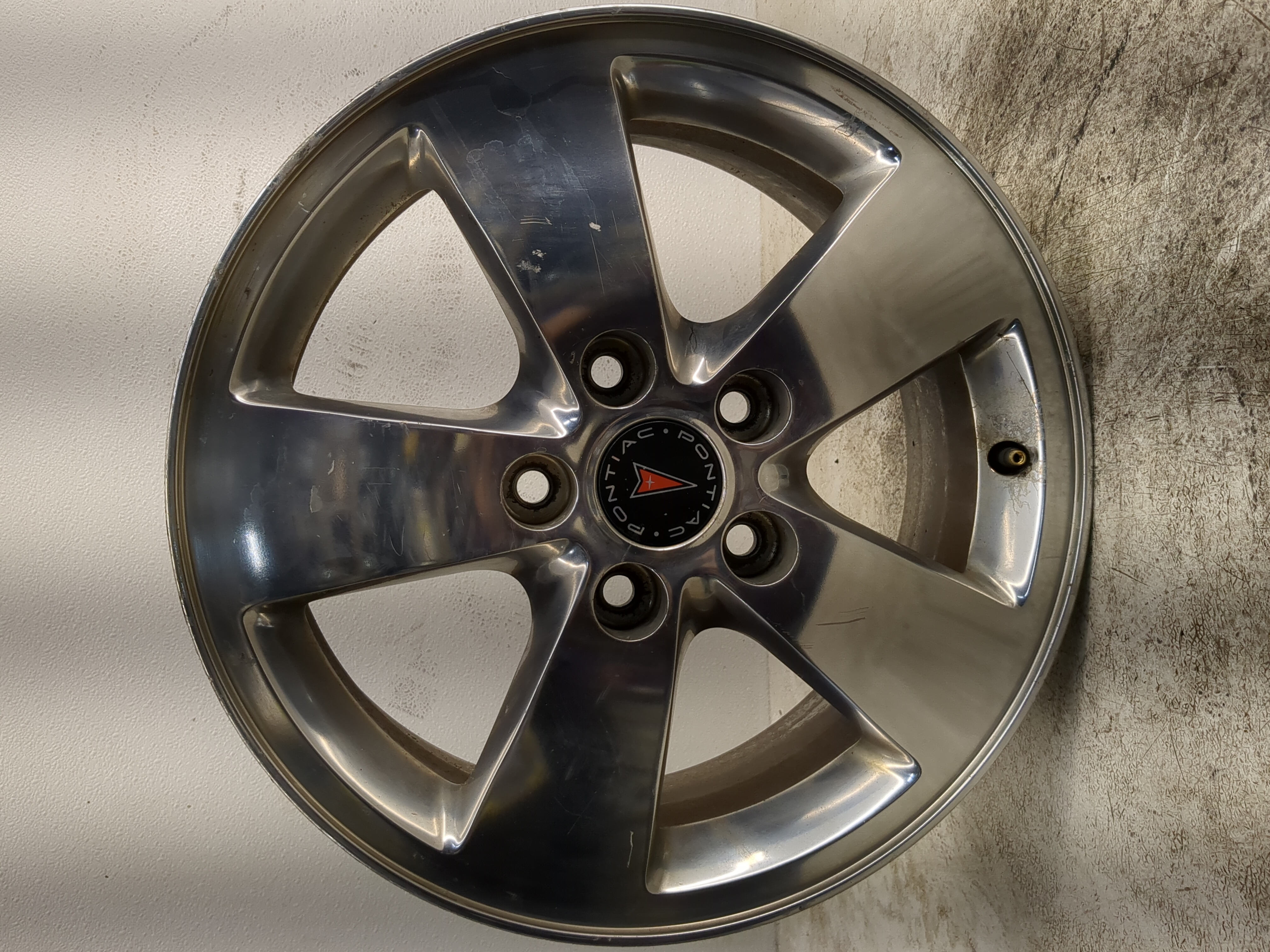 2005-2008 Pontiac Grand Prix Oem Wheel Rim 1214525 - Oemusedautoparts1.com
