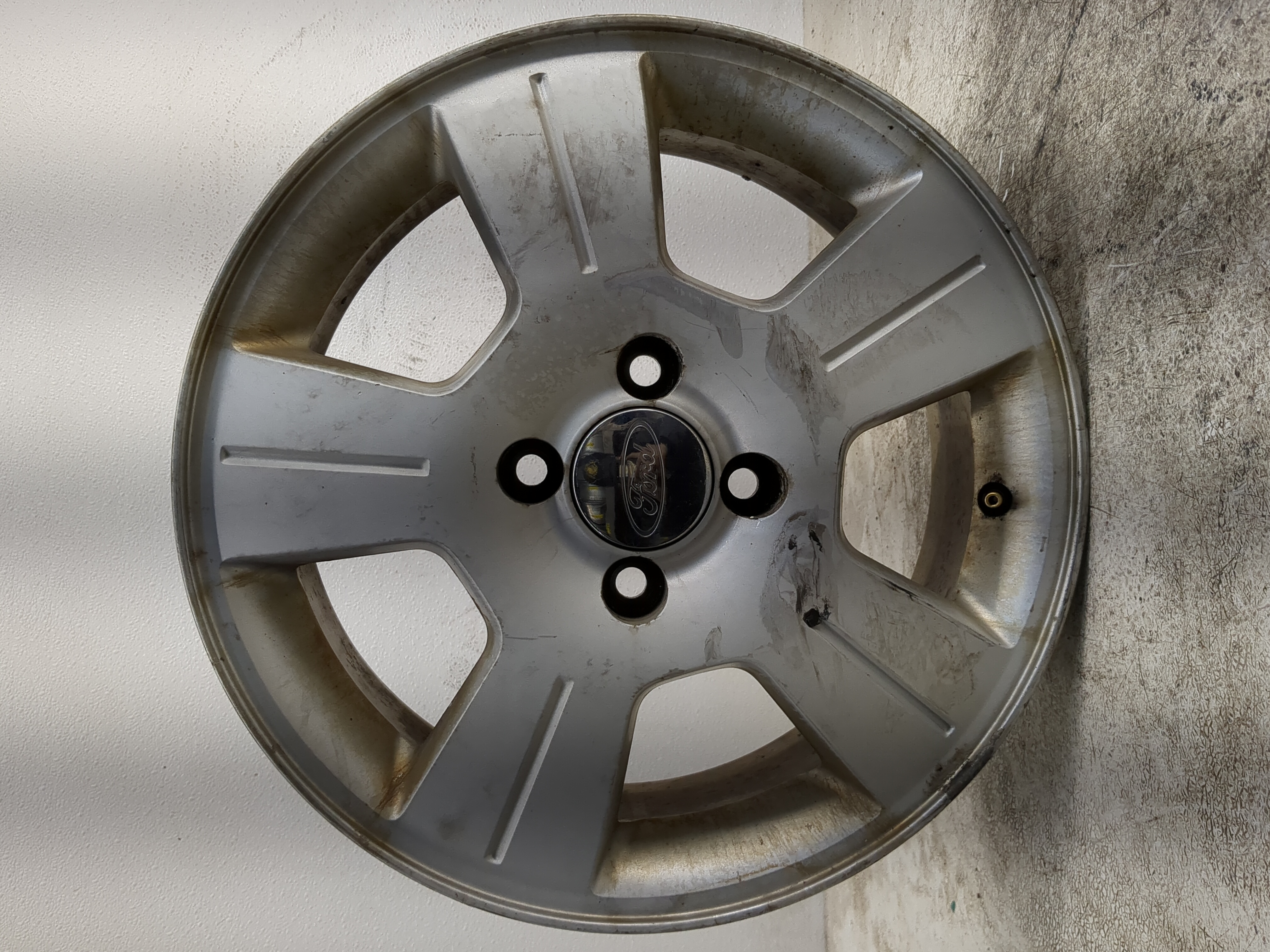 2003-2007 Ford Focus Oem Wheel Rim 1214550 - Oemusedautoparts1.com