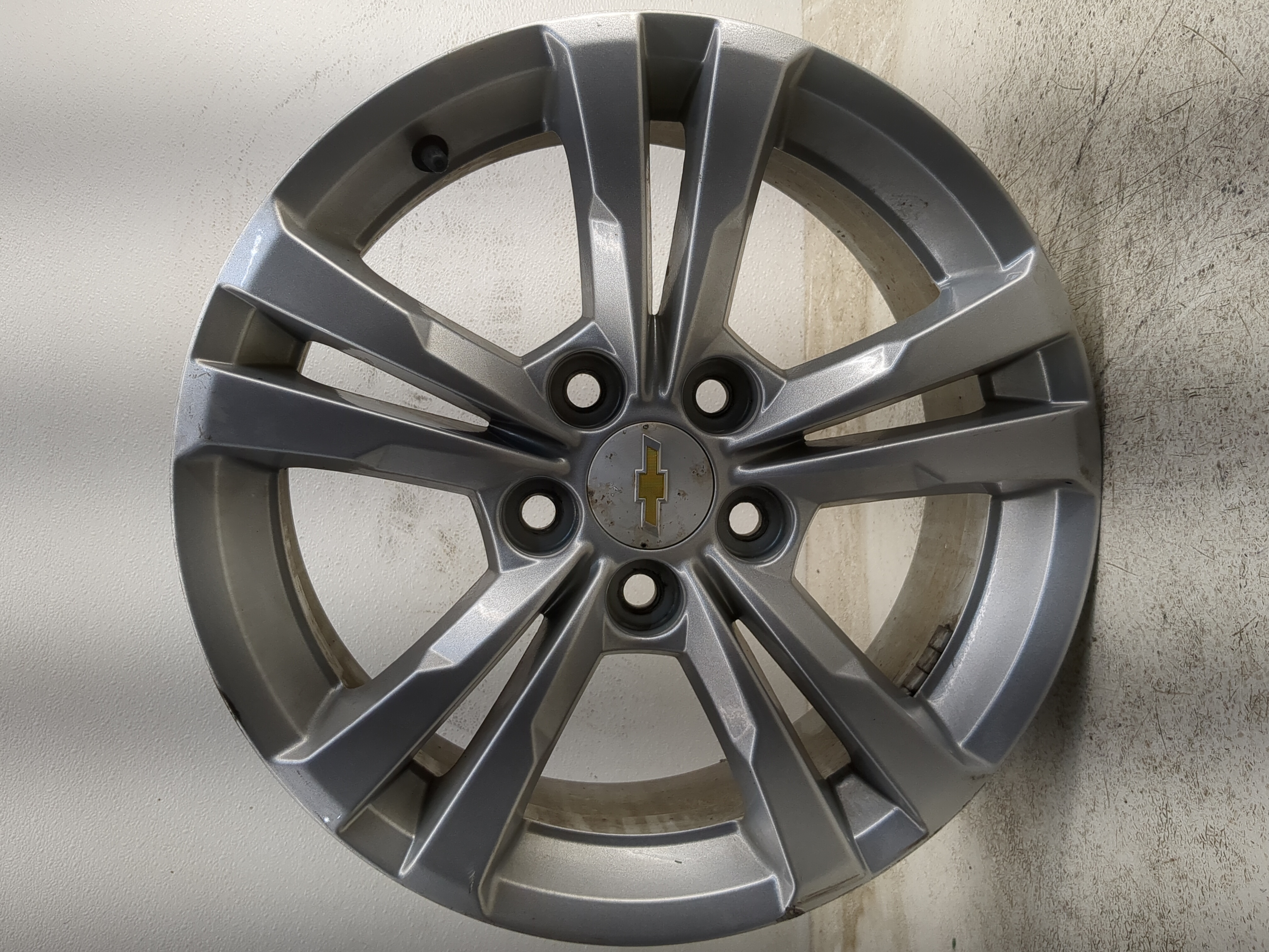 2010-2017 Chevrolet Equinox Oem Wheel Rim 1215496 - Oemusedautoparts1.com