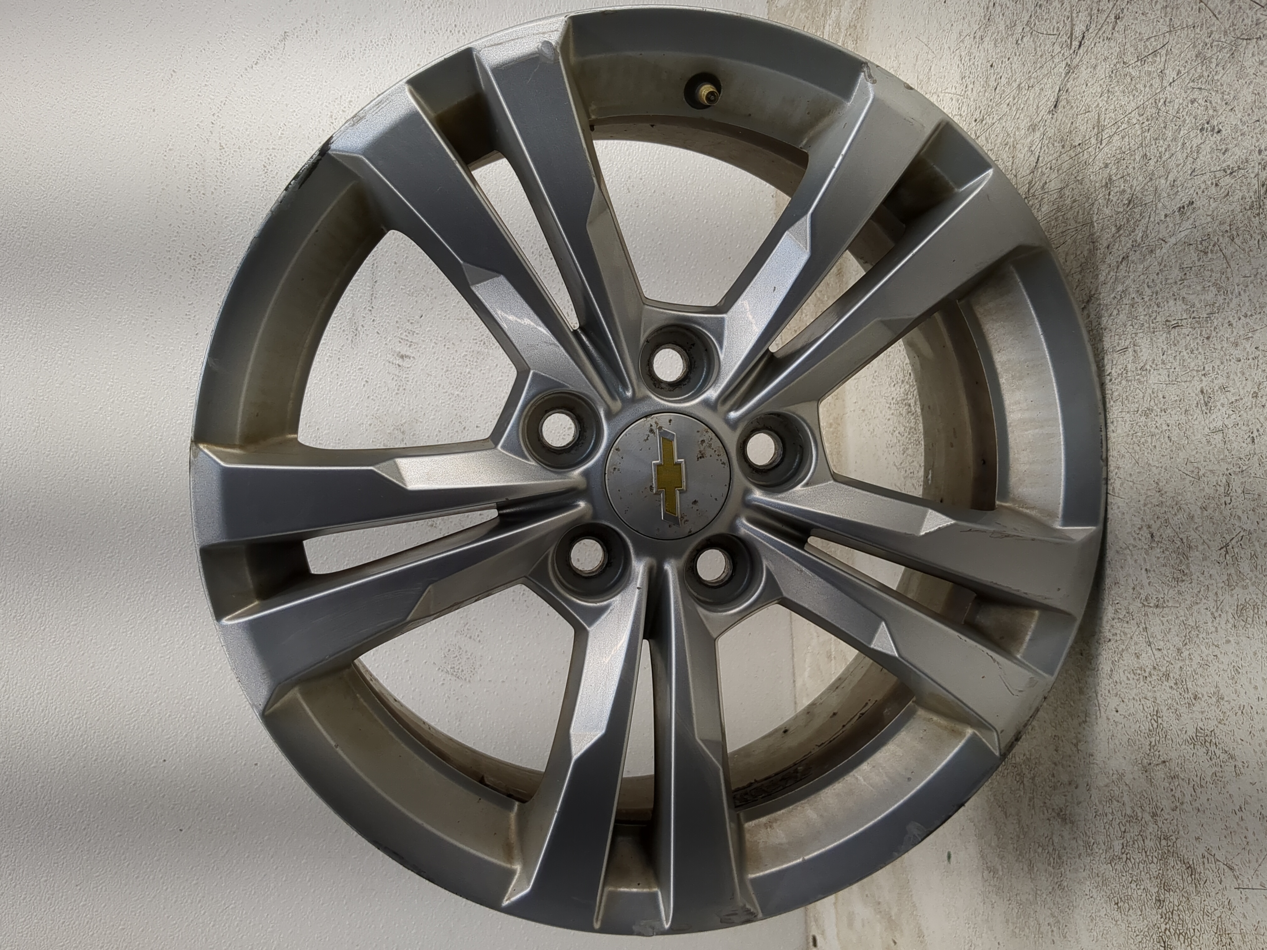 2010-2017 Chevrolet Equinox Oem Wheel Rim 1215499 - Oemusedautoparts1.com