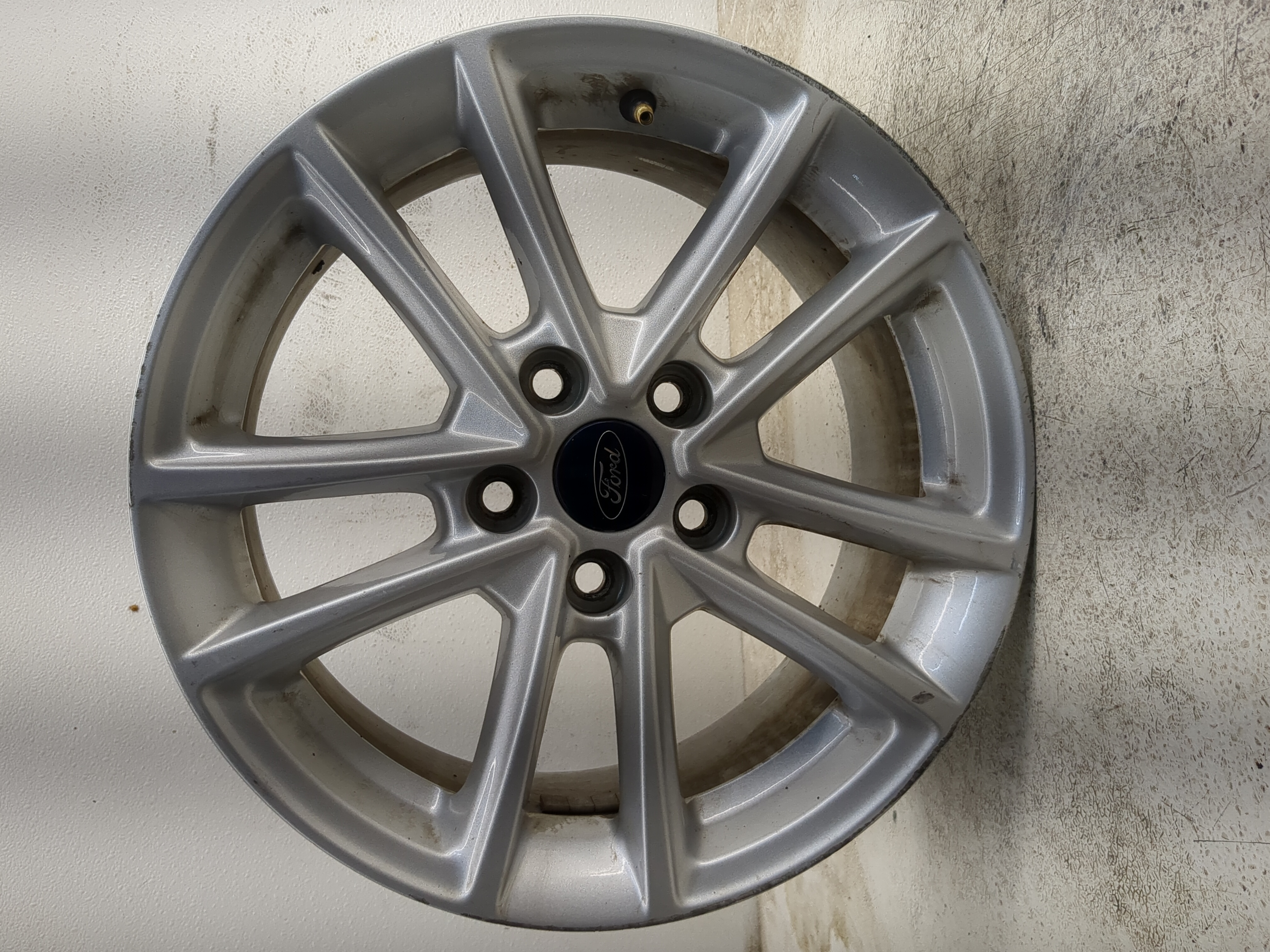 Picture of 2015-2018 Ford Focus Oem Wheel Rim 1216533