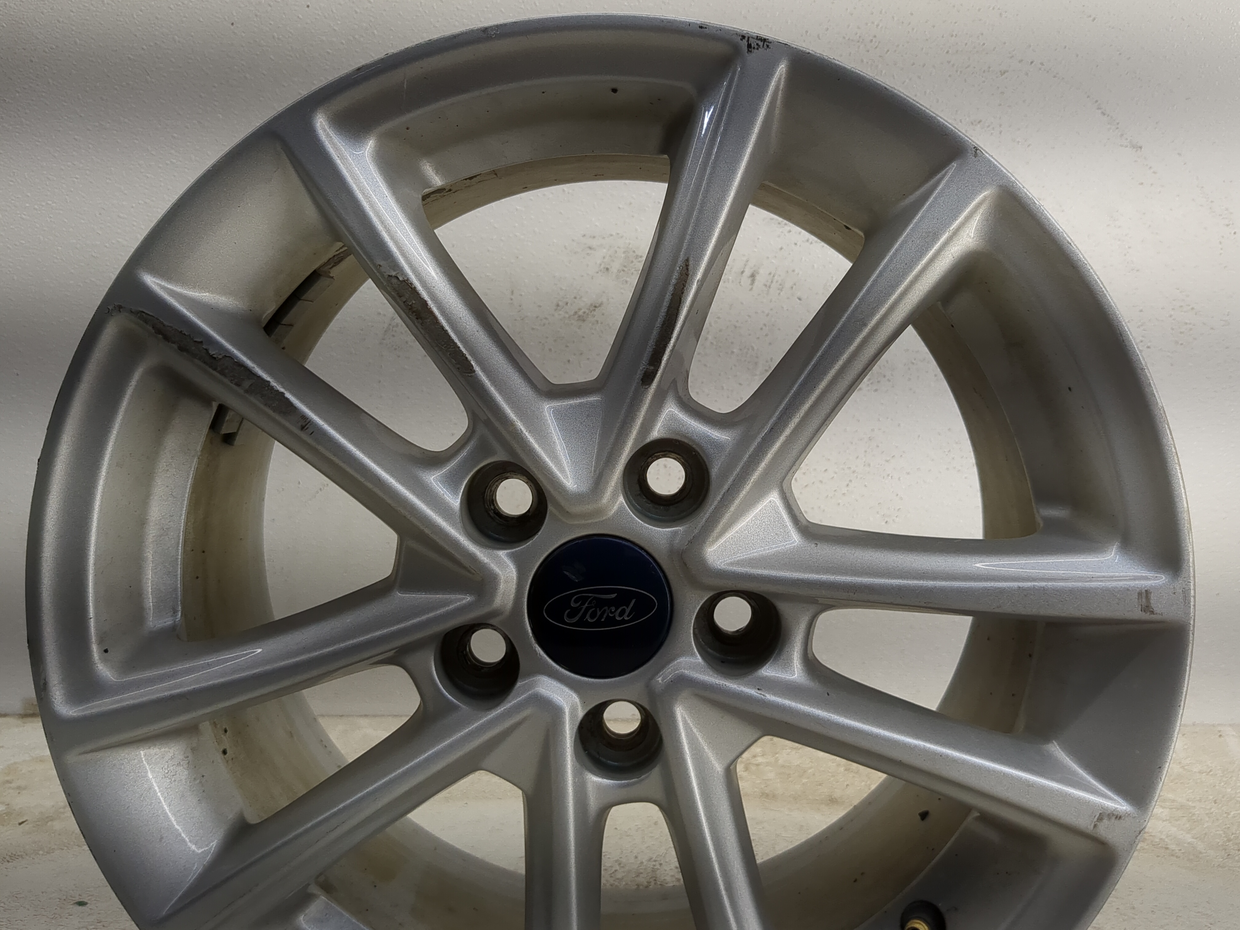 2015-2018 Ford Focus Oem Wheel Rim 1216535 - Oemusedautoparts1.com