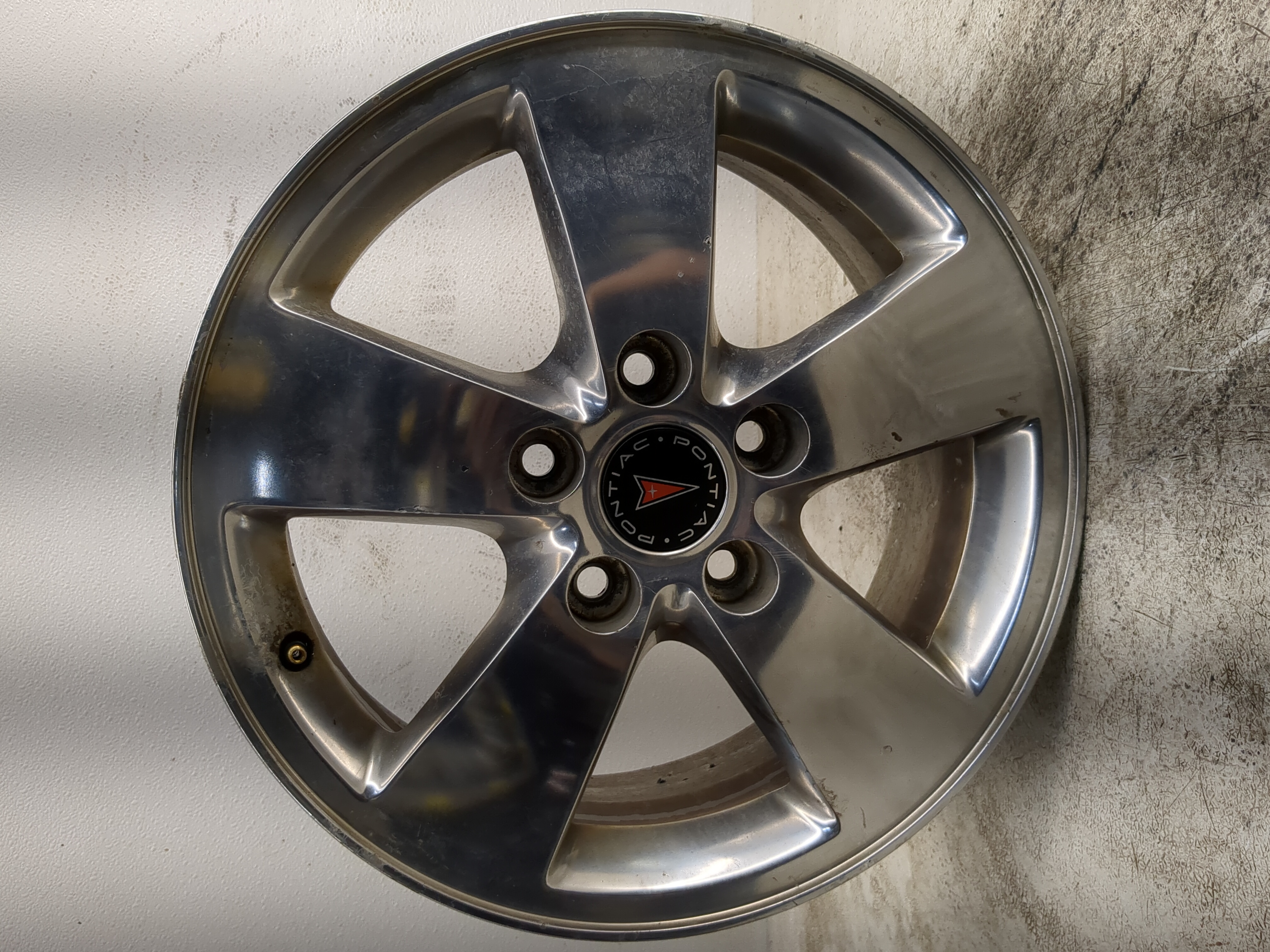 2005-2008 Pontiac Grand Prix Oem Wheel Rim 1217876 - Oemusedautoparts1.com