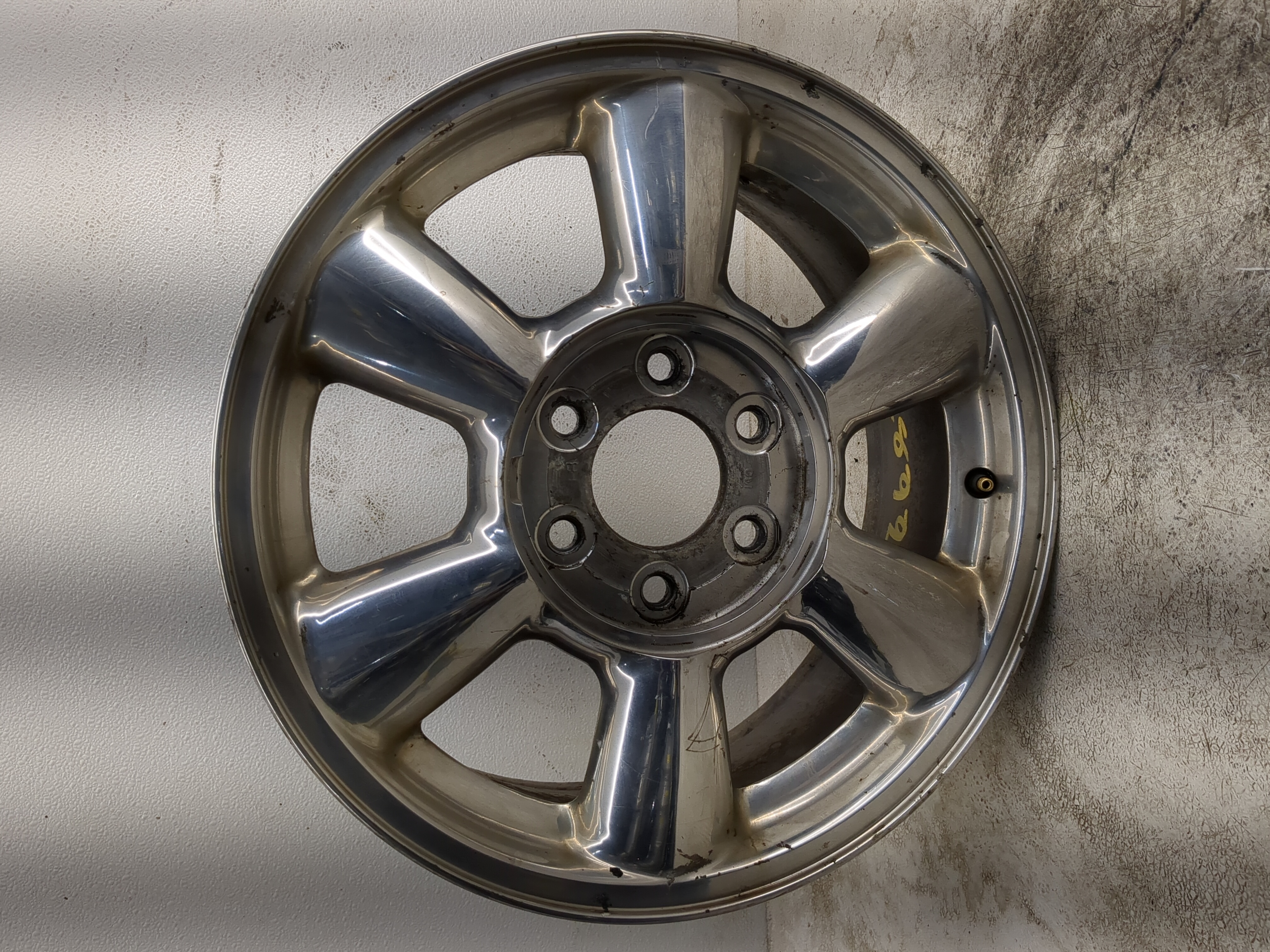 2002-2007 Gmc Envoy Oem Wheel Rim 1217877 - Oemusedautoparts1.com