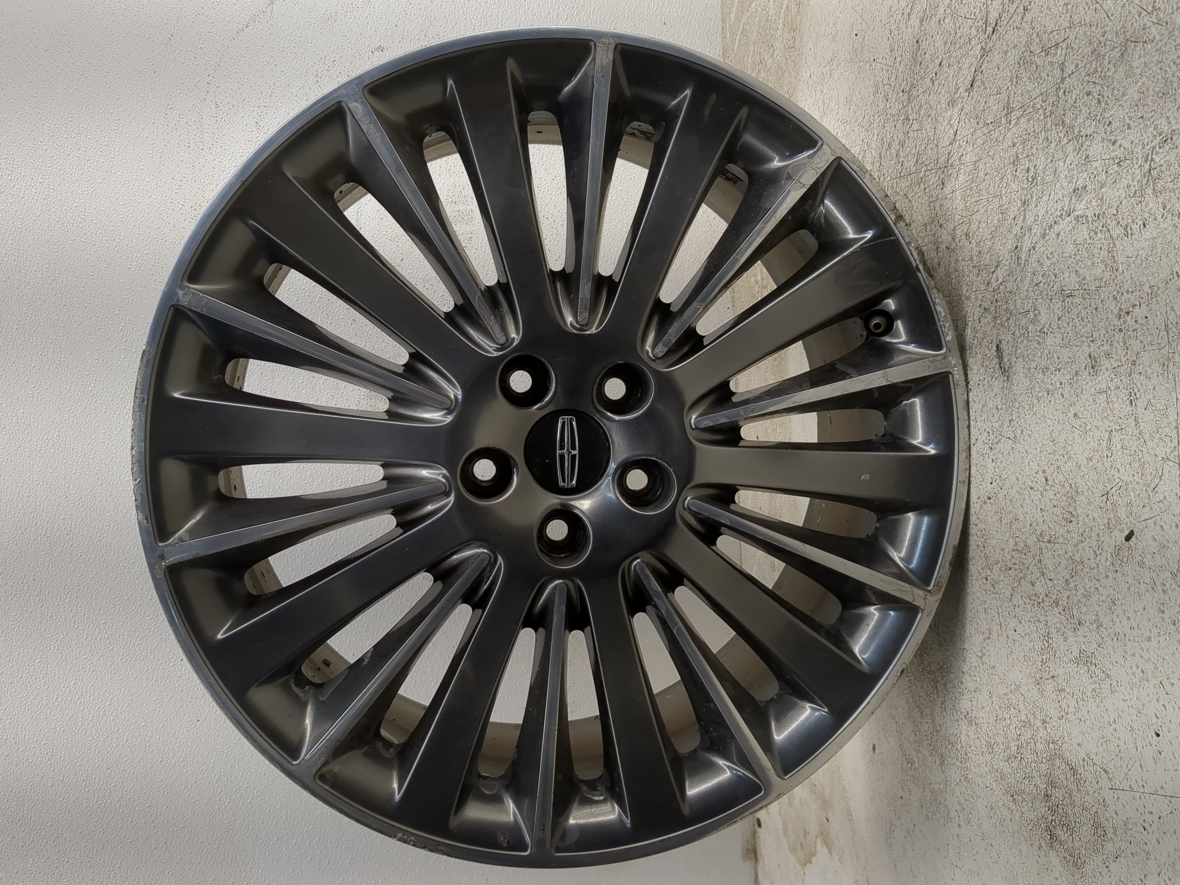 2013-2016 Lincoln Mkz Oem Wheel Rim 1218864 - Oemusedautoparts1.com