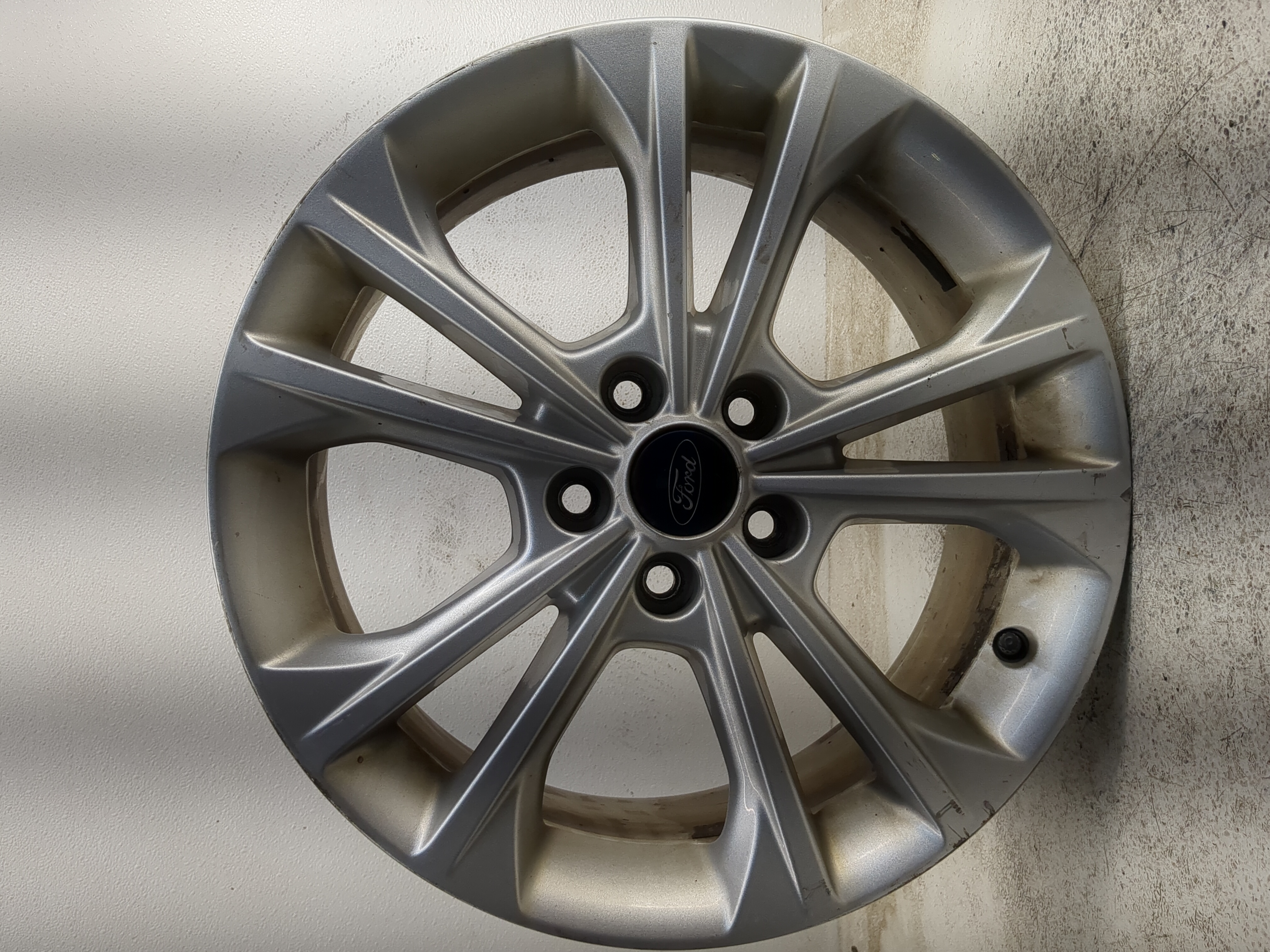 2017-2019 Ford Escape Oem Wheel Rim 1218885 - Oemusedautoparts1.com