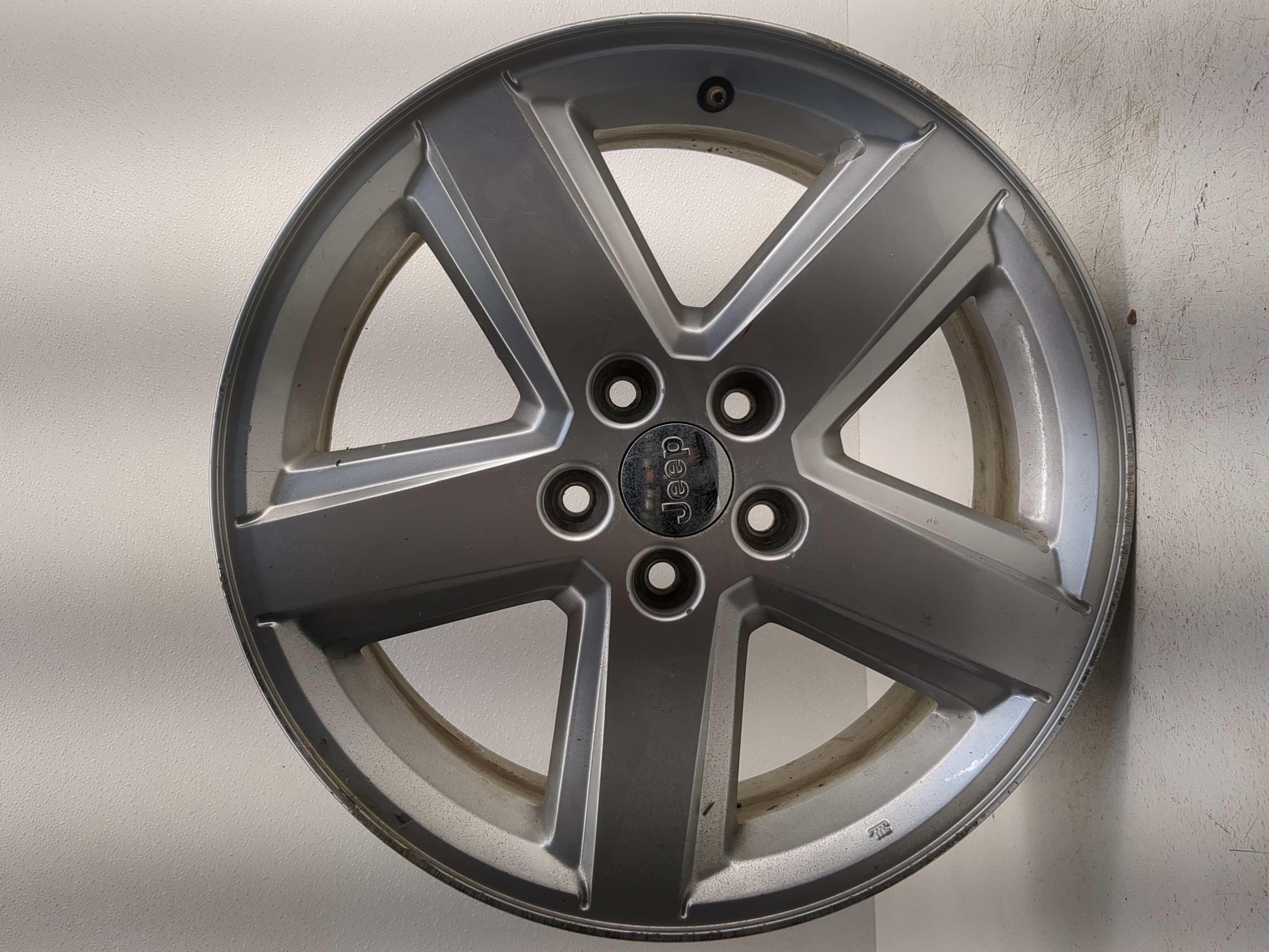 Picture of 2011-2014 Jeep Compass Oem Wheel Rim 1220873