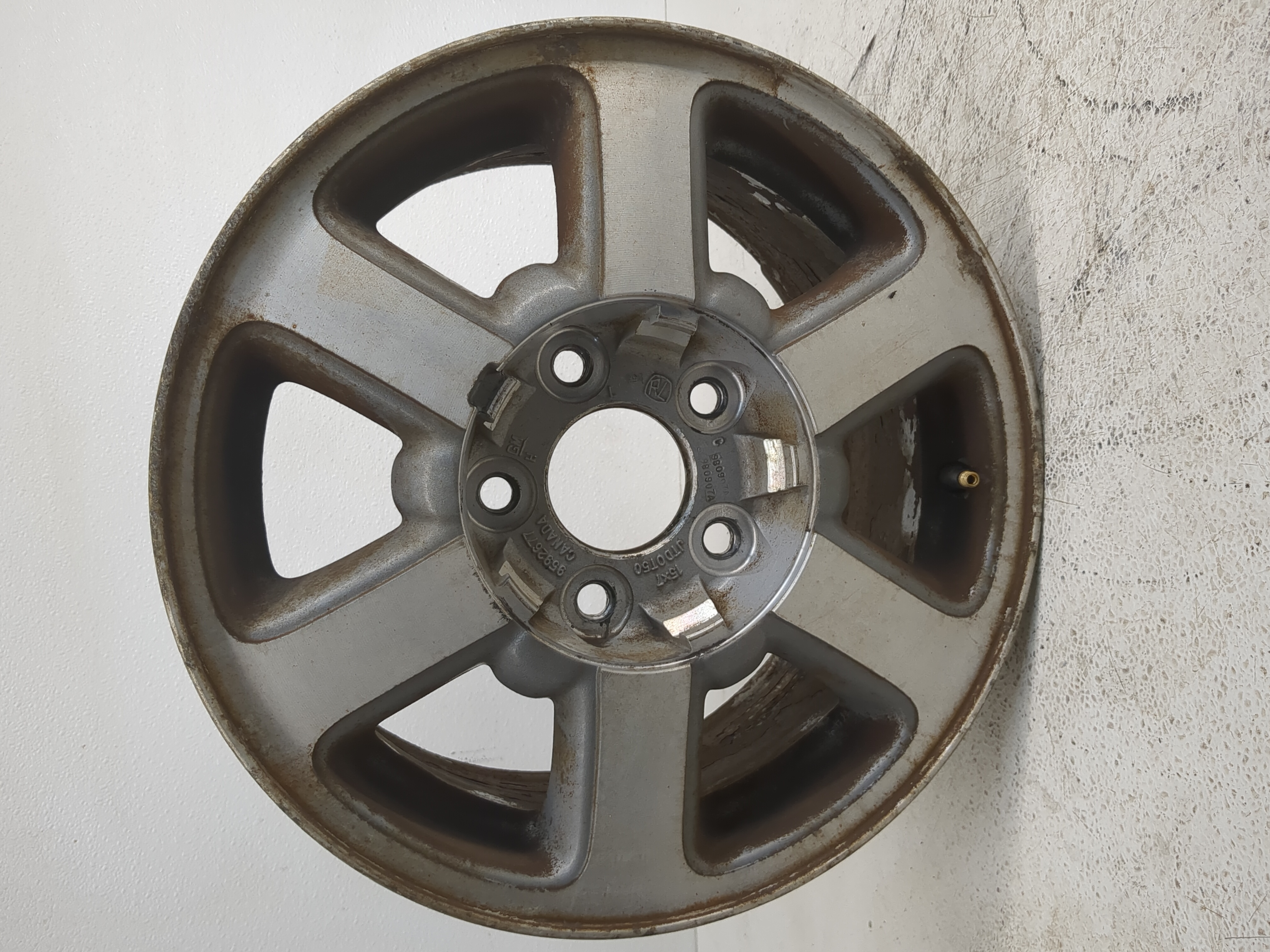 Picture of 1998-2001 Oldsmobile Bravada Oem Wheel Rim 1220906
