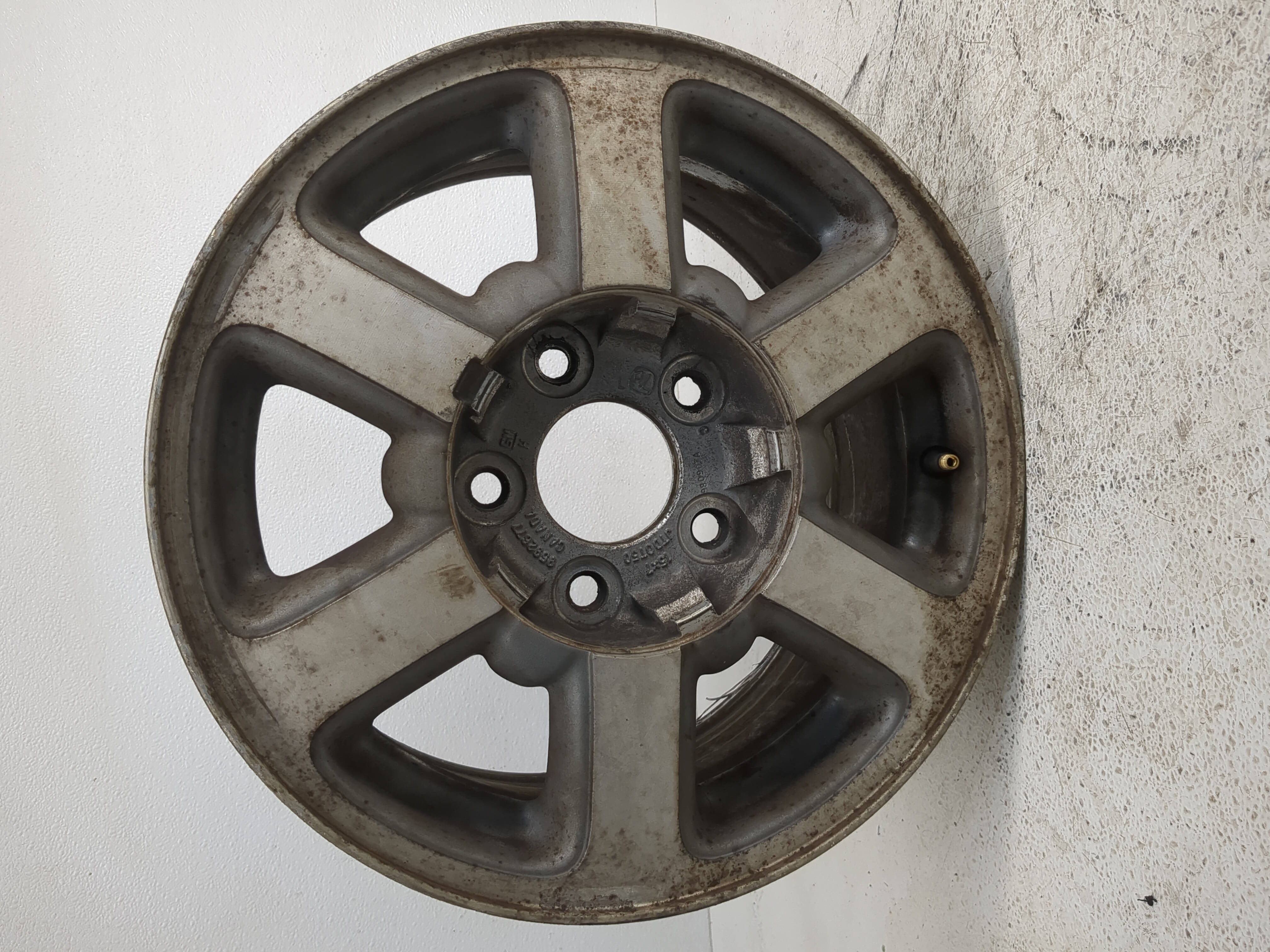 Picture of 1998-2001 Oldsmobile Bravada Oem Wheel Rim 1220908