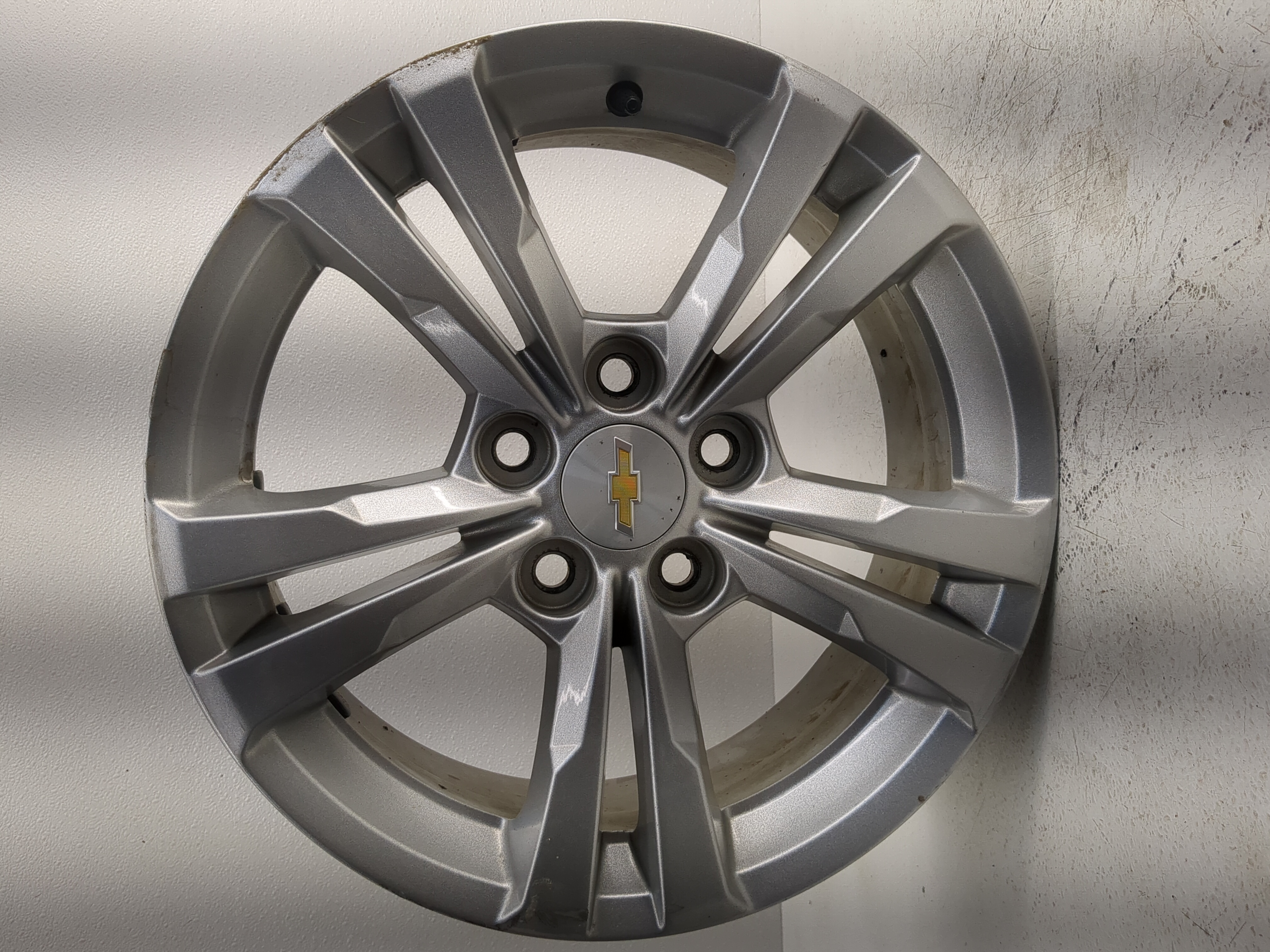 Picture of 2010-2017 Chevrolet Equinox Oem Wheel Rim 1220916