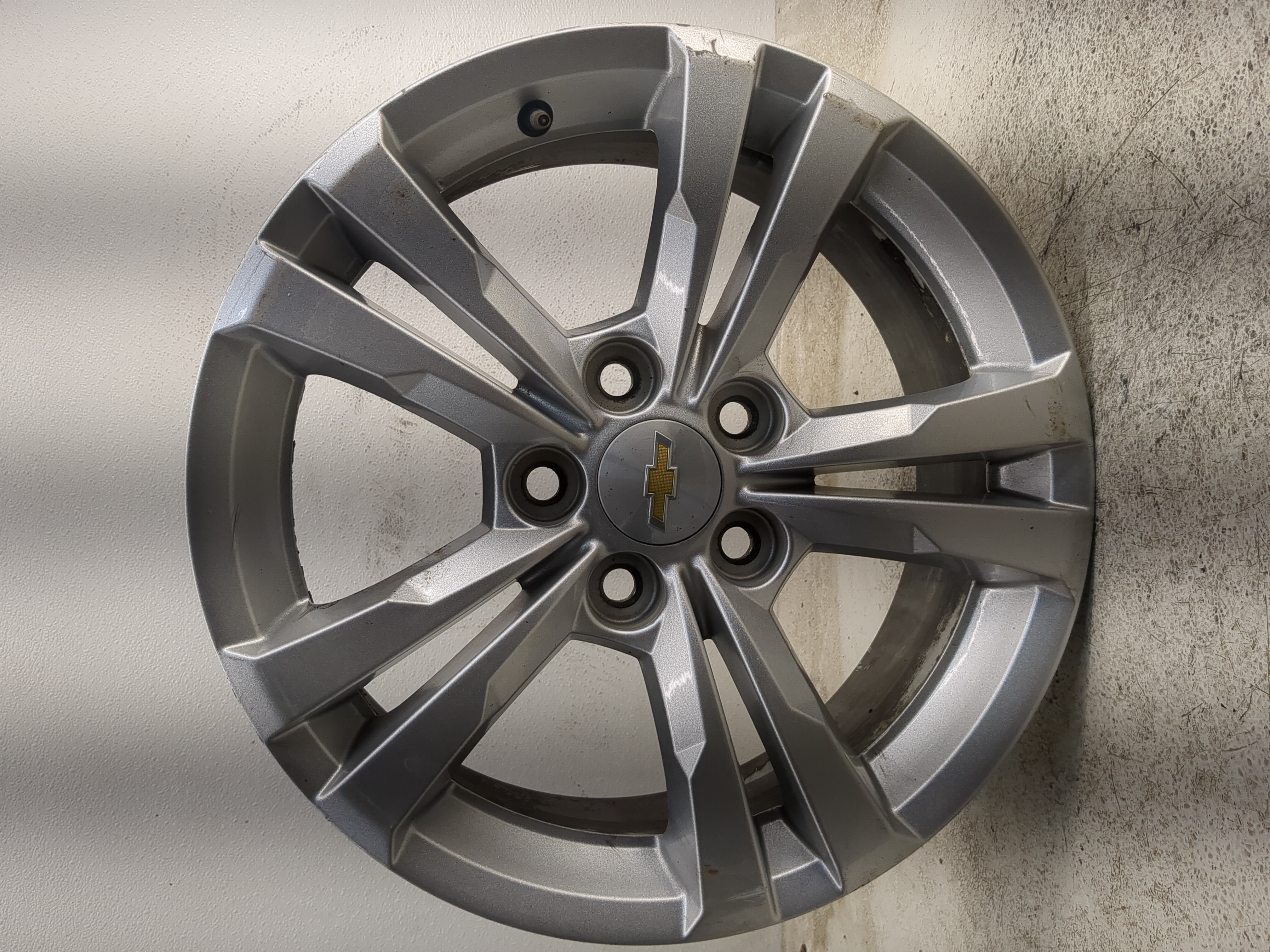 Picture of 2010-2017 Chevrolet Equinox Oem Wheel Rim 1220917