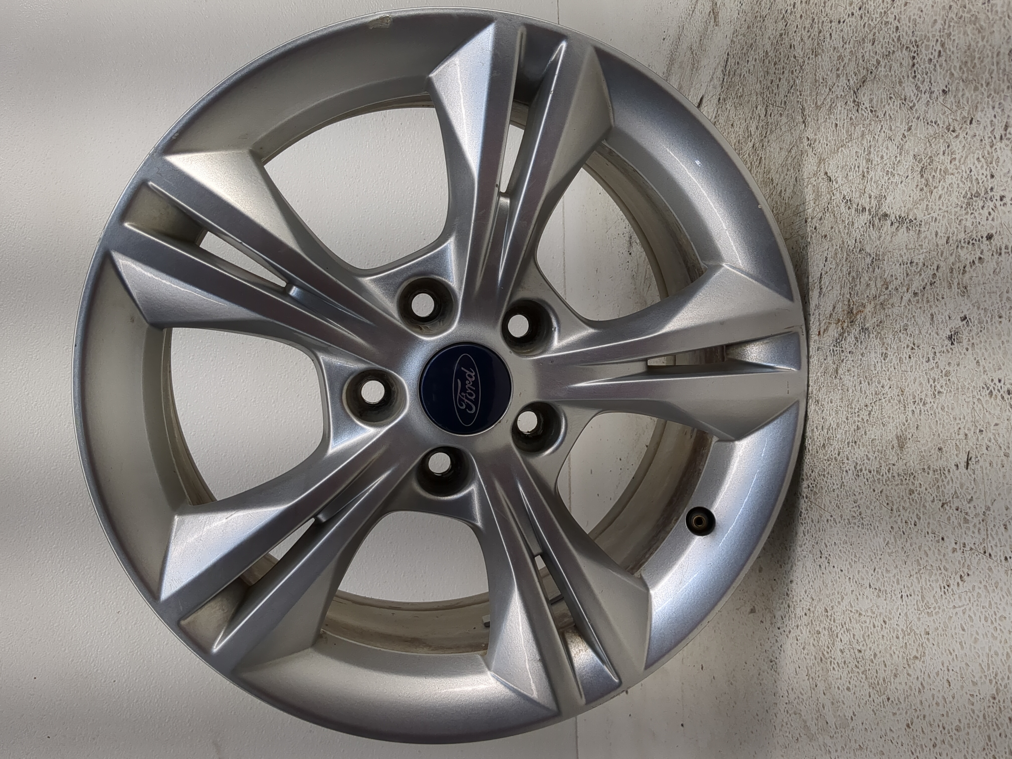 2012-2014 Ford Focus Oem Wheel Rim 1223580 - Oemusedautoparts1.com