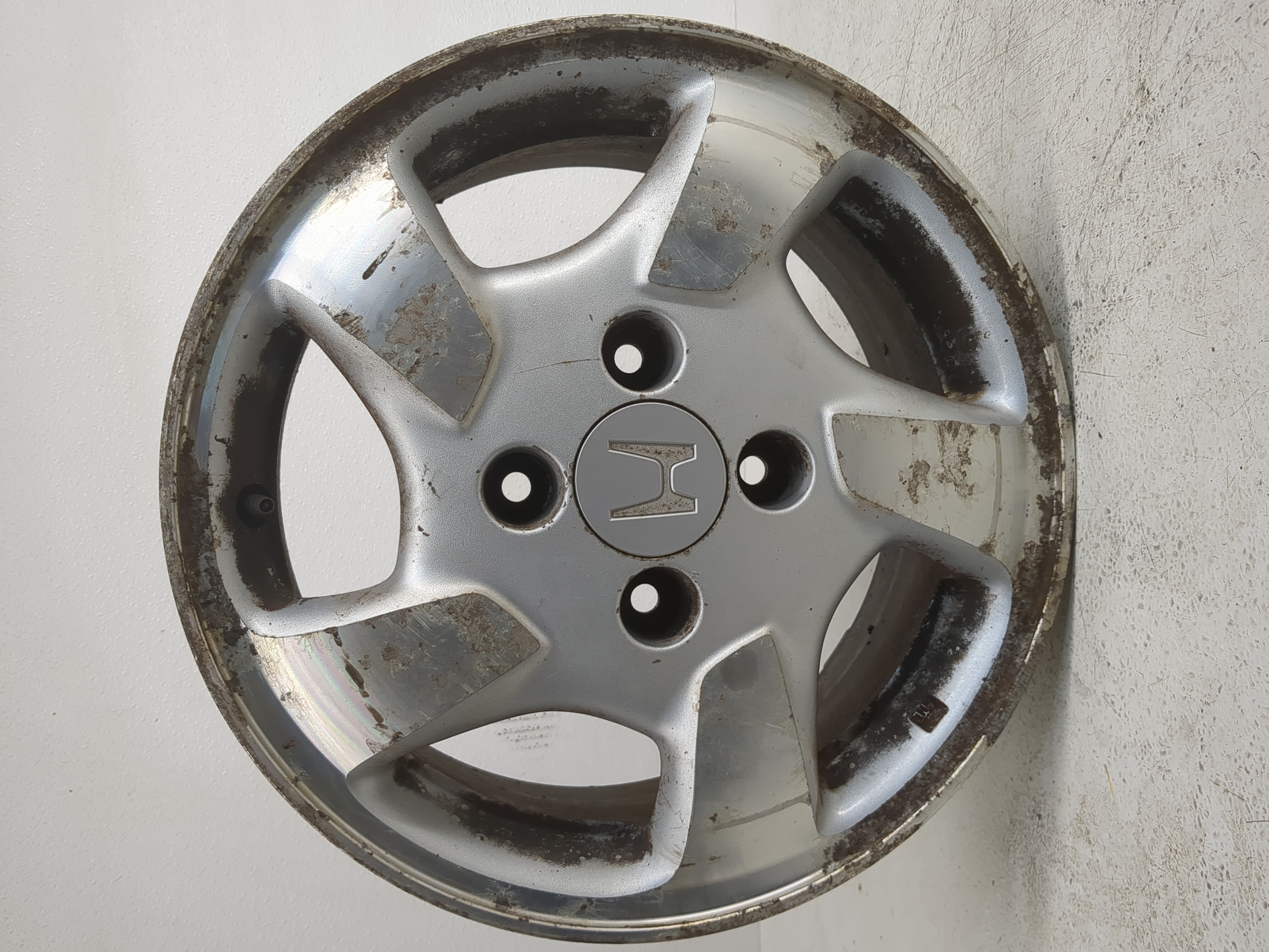 Picture of 1998-2000 Honda Accord Oem Wheel Rim 1224335