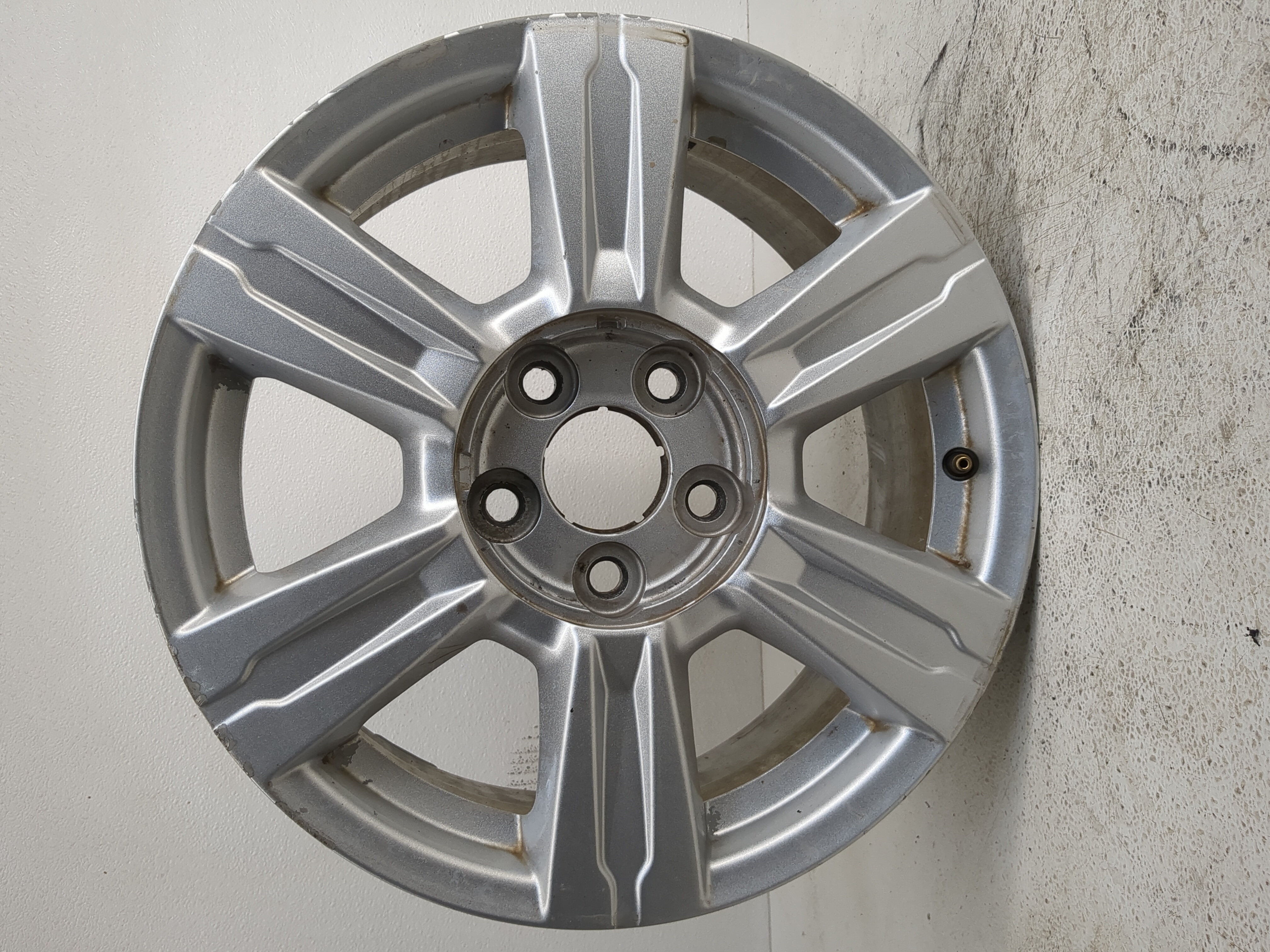 Picture of 2014-2017 Gmc Terrain Oem Wheel Rim 1224429