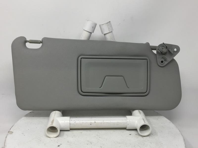2009 Mitsubishi Outlander Passenger Right Sun Visor Sunvisor 13097 - Oemusedautoparts1.com