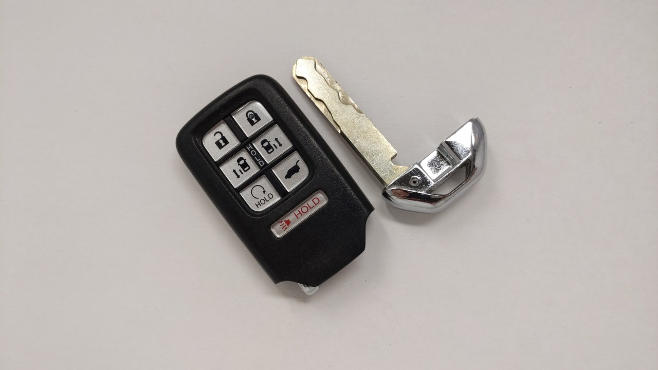 Honda Odyssey Keyless Entry Remote Fob Kr5v2x A2c98590600 72147-Thr-A11 131432 - Oemusedautoparts1.com