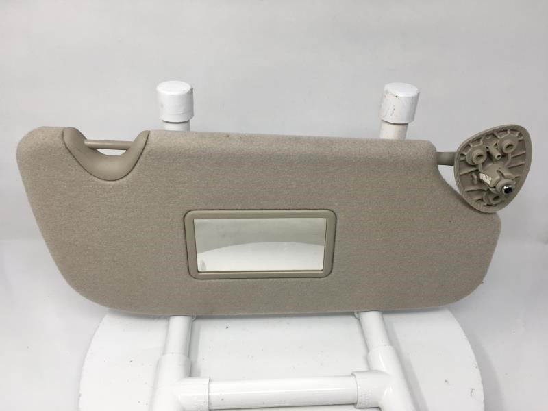 Picture of 2006 Isuzu Ascender Passenger Sun Visor Mirror Right Sunvisor 14737