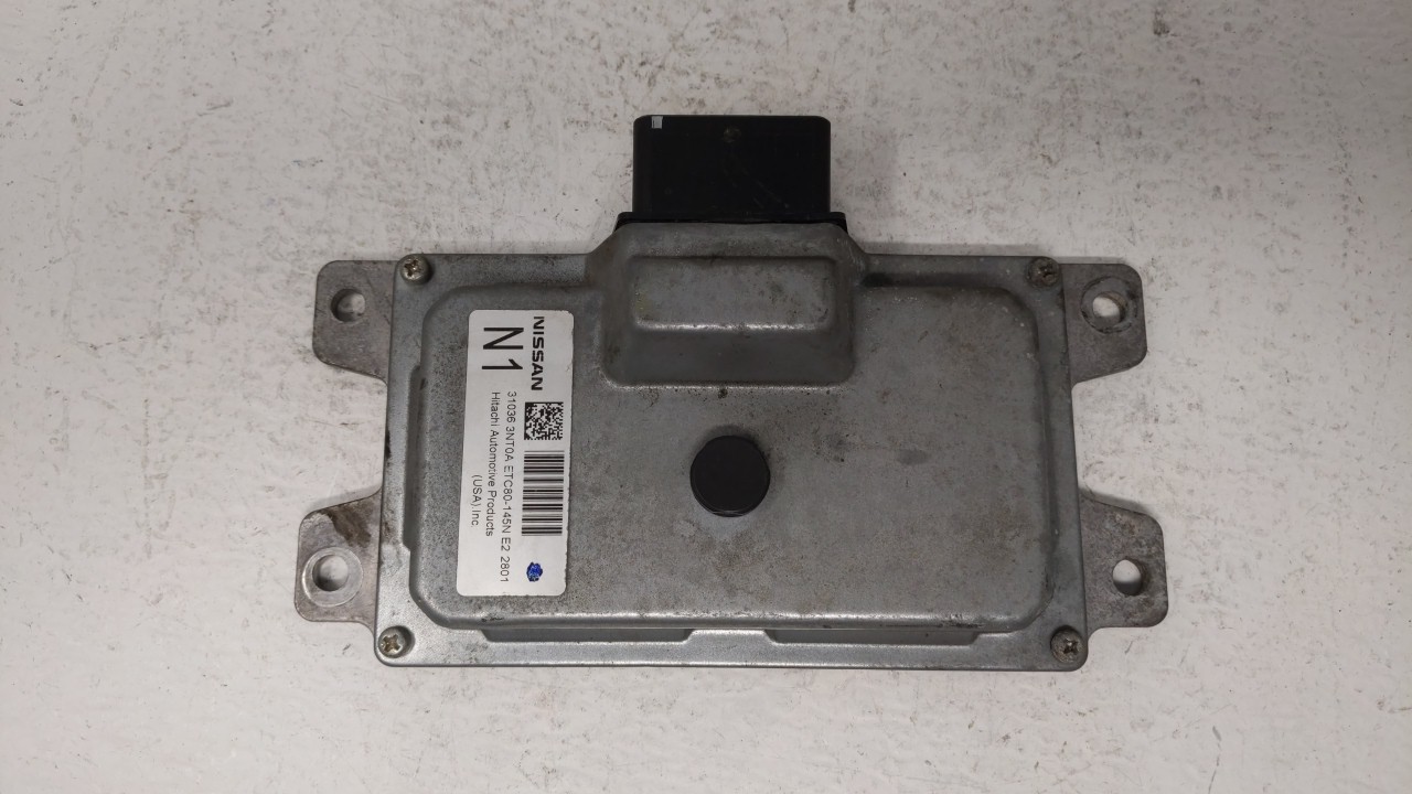 2013-2013 Nissan Altima Chassis Control Module Ccm Bcm Body Control 159220 - Oemusedautoparts1.com
