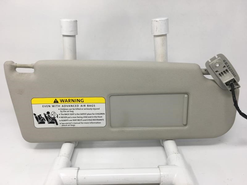 2008 Volkswagen Golf Passenger Right Sun Visor Sunvisor 17069 - Oemusedautoparts1.com