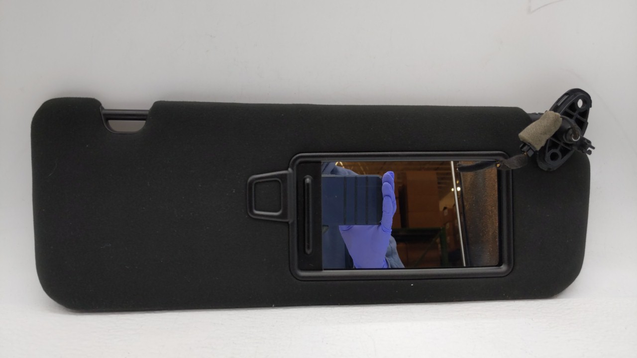 2016-2020 Kia Sorento Passenger Sun Visor Mirror Right Sunvisor Black 175450 - Oemusedautoparts1.com