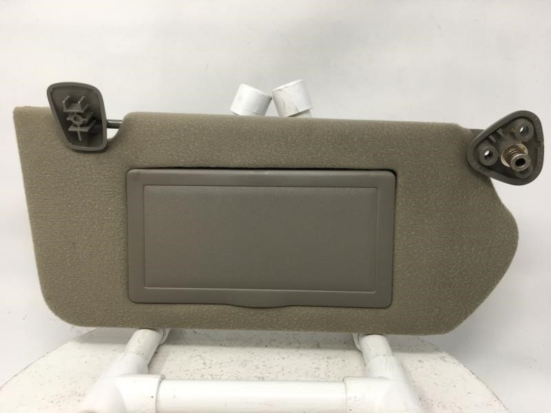 2000-2005 Chevrolet Monte Carlo Passenger Right Sun Visor Sunvisor 18215 - Oemusedautoparts1.com
