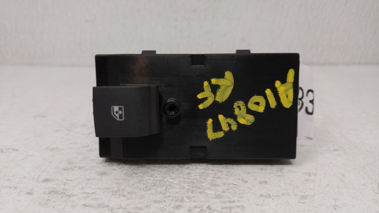 Picture of 2016 Chevrolet Cruze Passeneger Right Power Window Switch 13305370 183314
